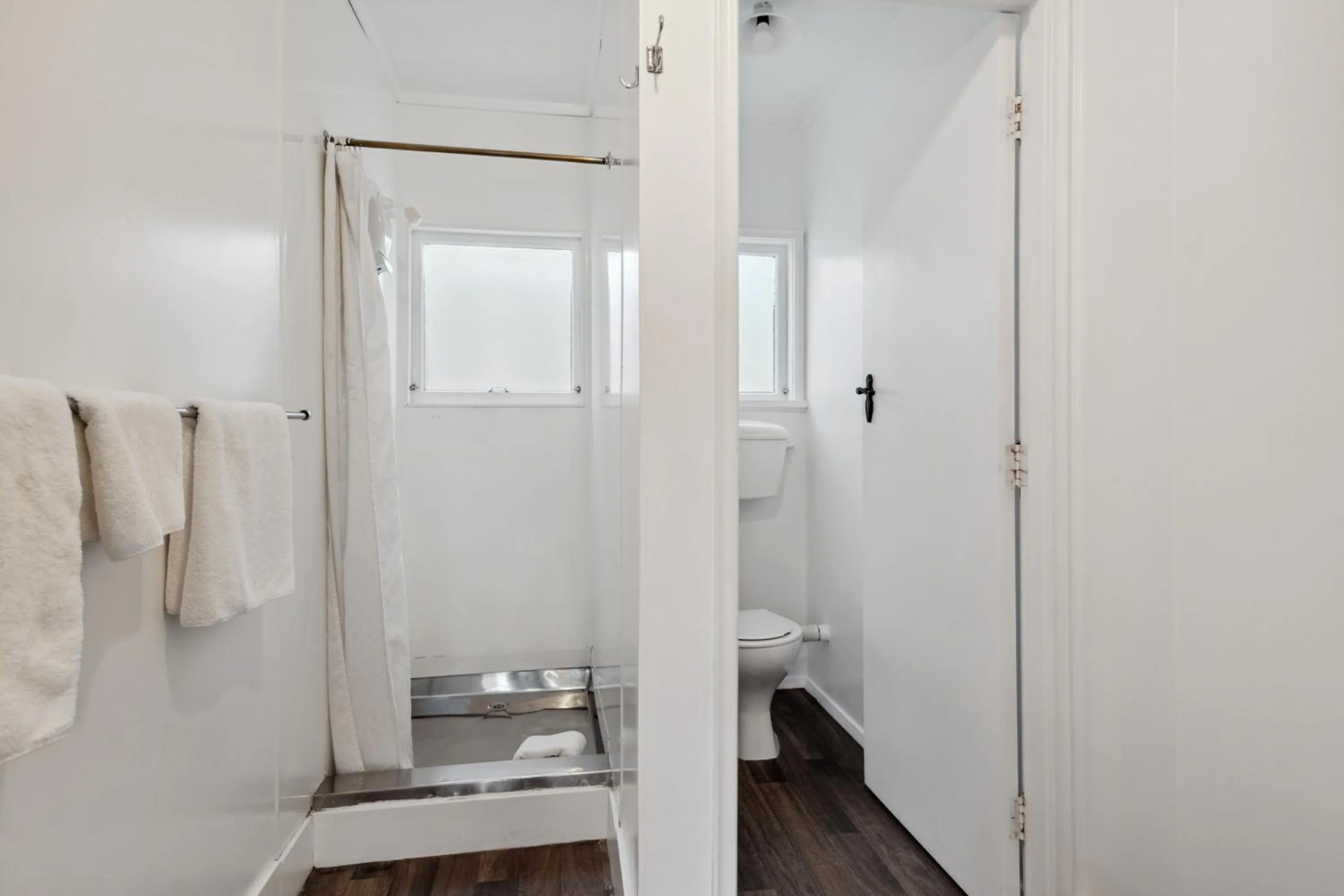 Toilet in Flamingo Motel