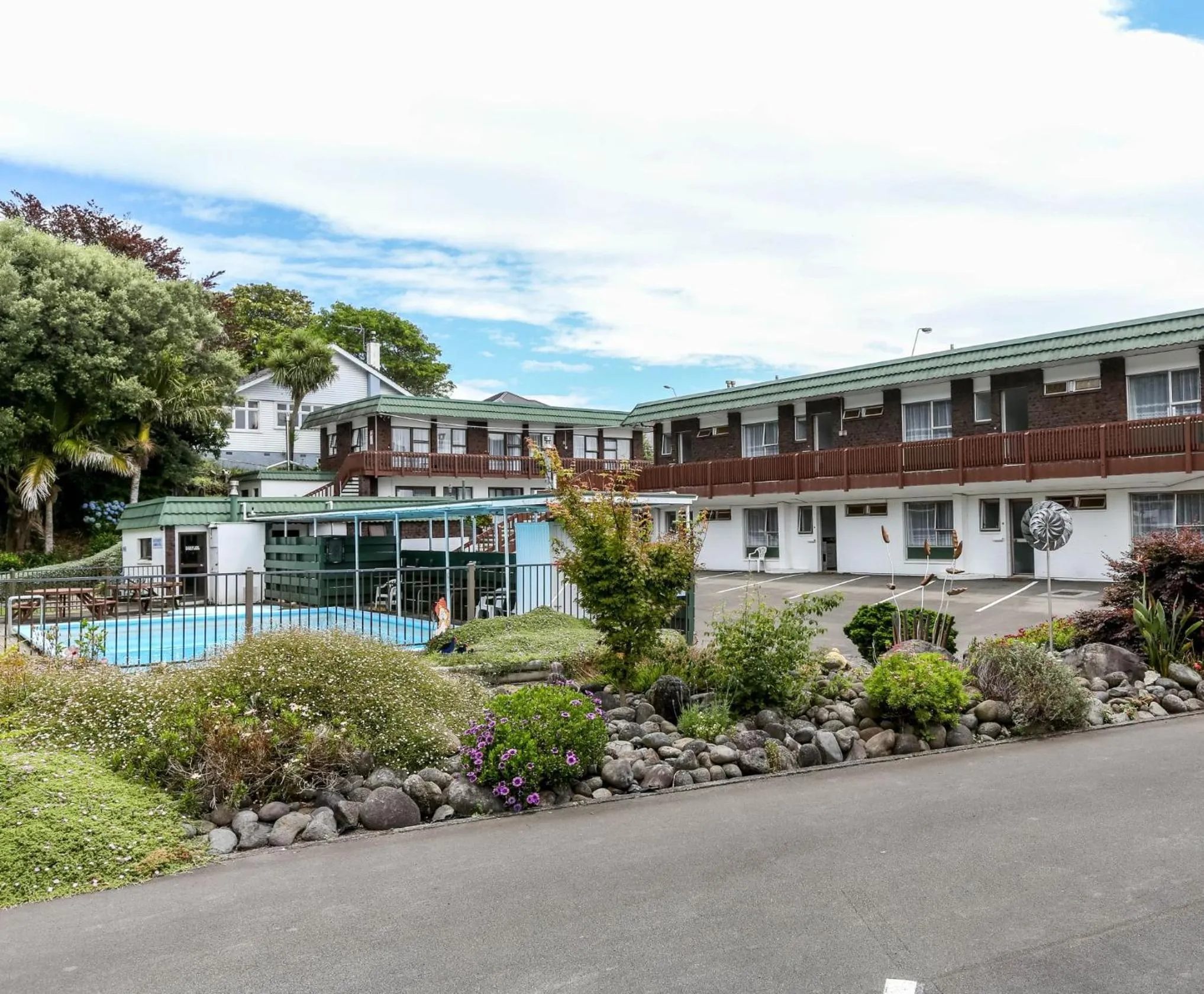 Property building in Flamingo Motel