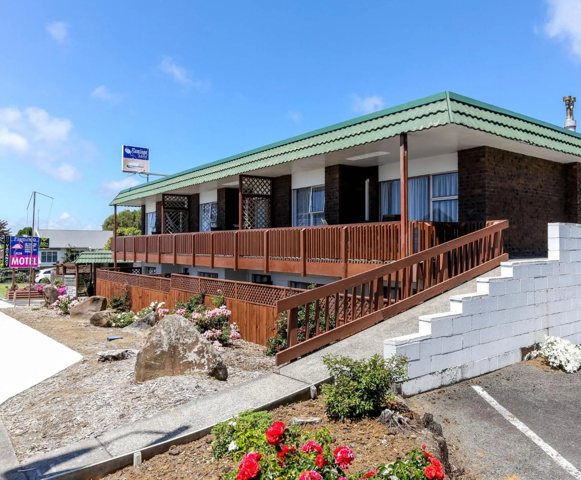 Property building in Flamingo Motel