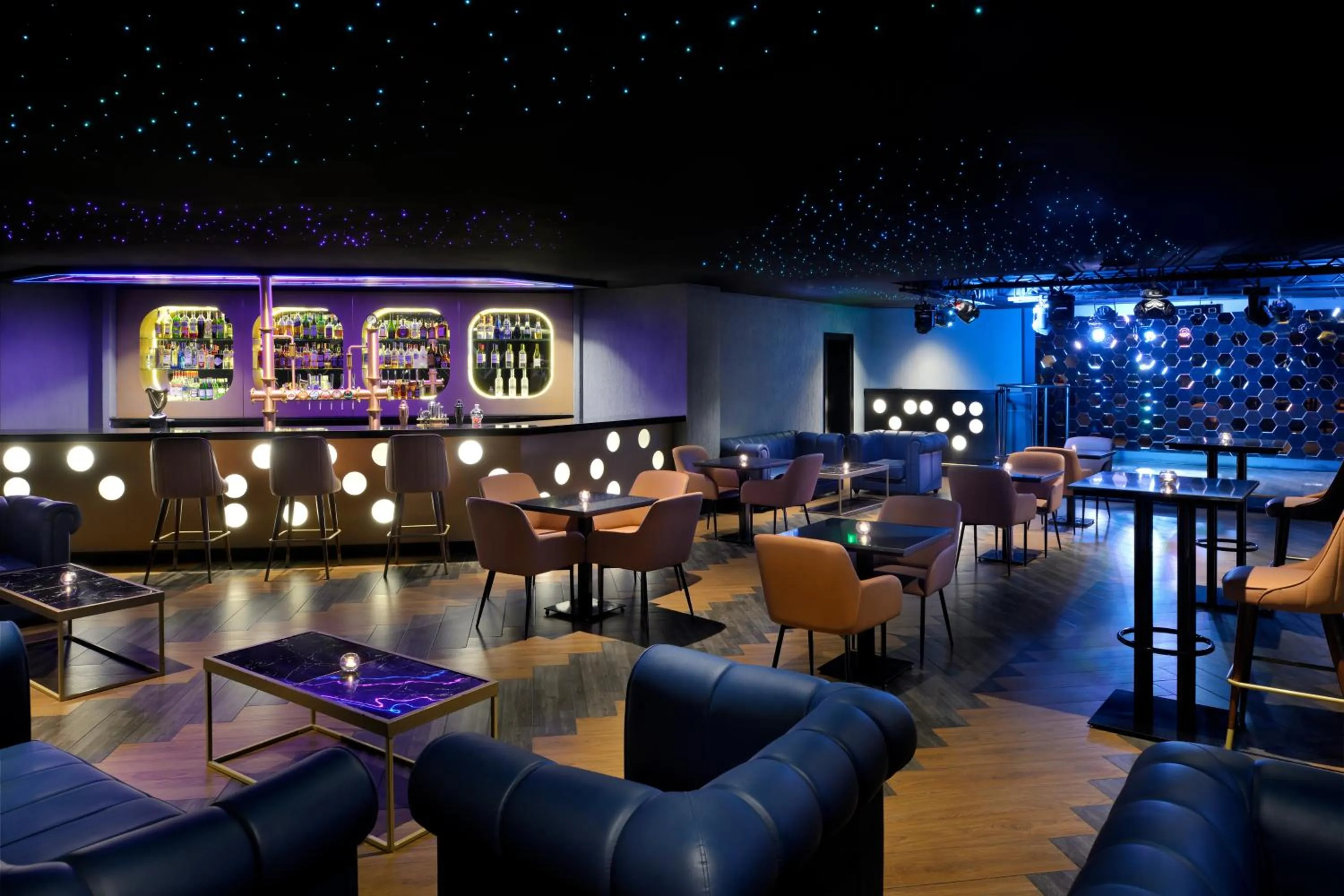 Nightclub / DJ in Crowne Plaza Dubai Deira by IHG