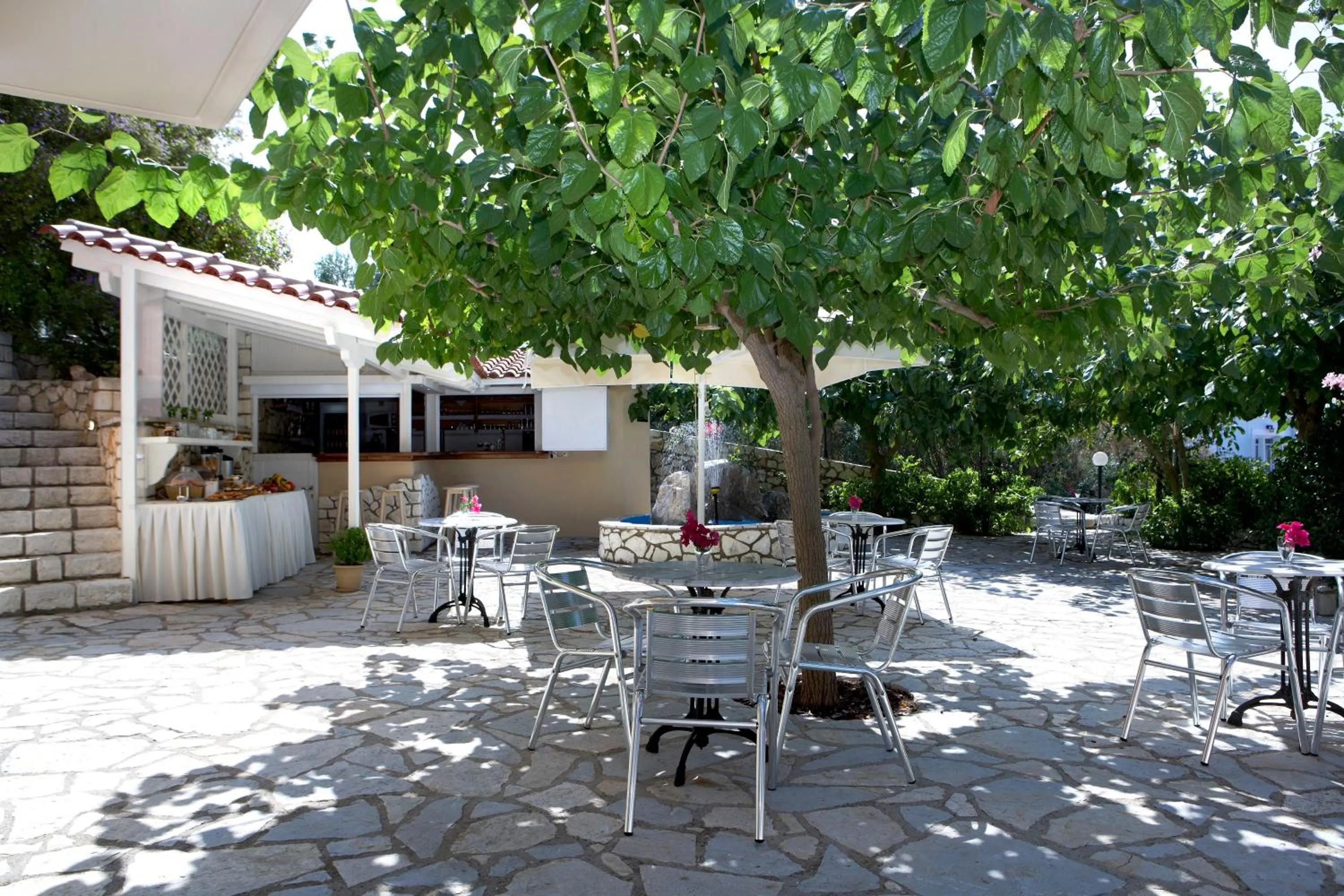 Patio in Dafnoudi Hotel Apartments