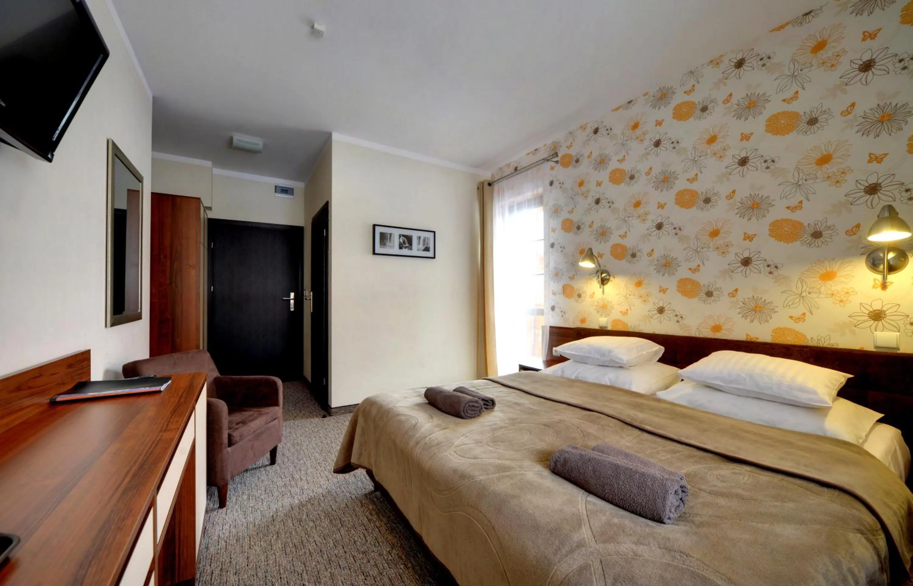 Photo of the whole room, Bed in Willa Petrus