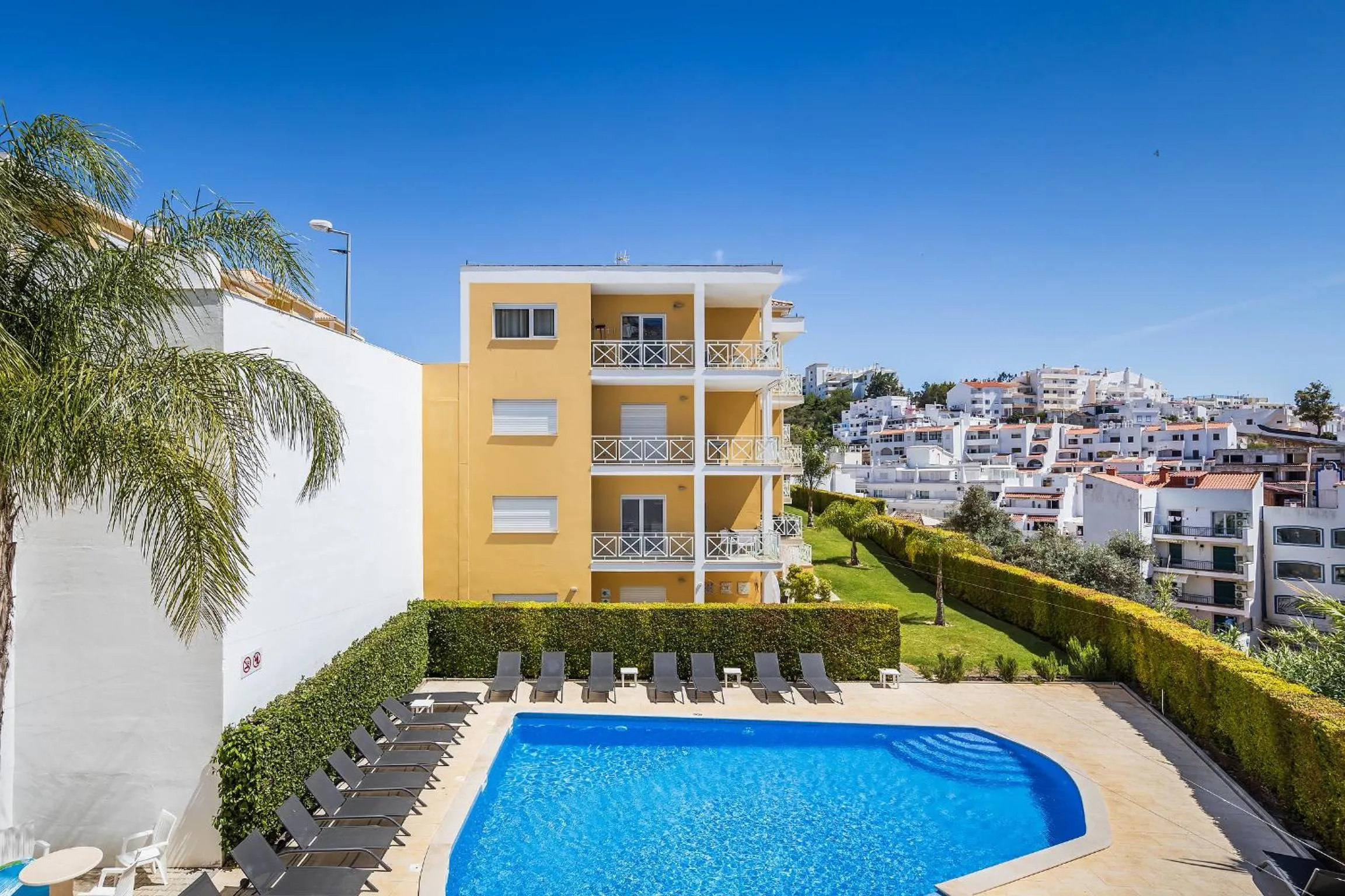 Superior Apartment in Garden Hill Relax & Old Town by OCvillas