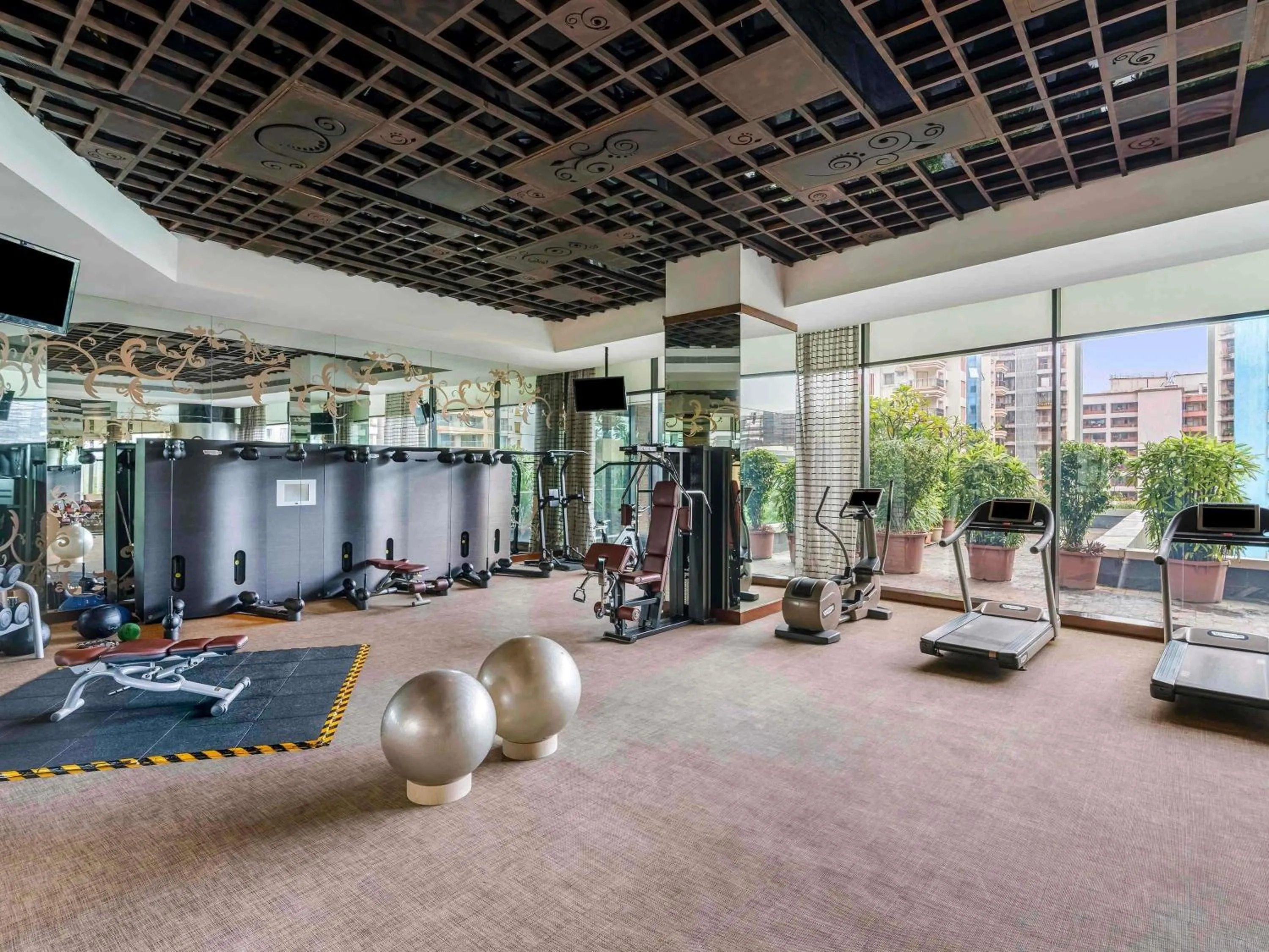 Fitness centre/facilities in Sofitel Mumbai BKC