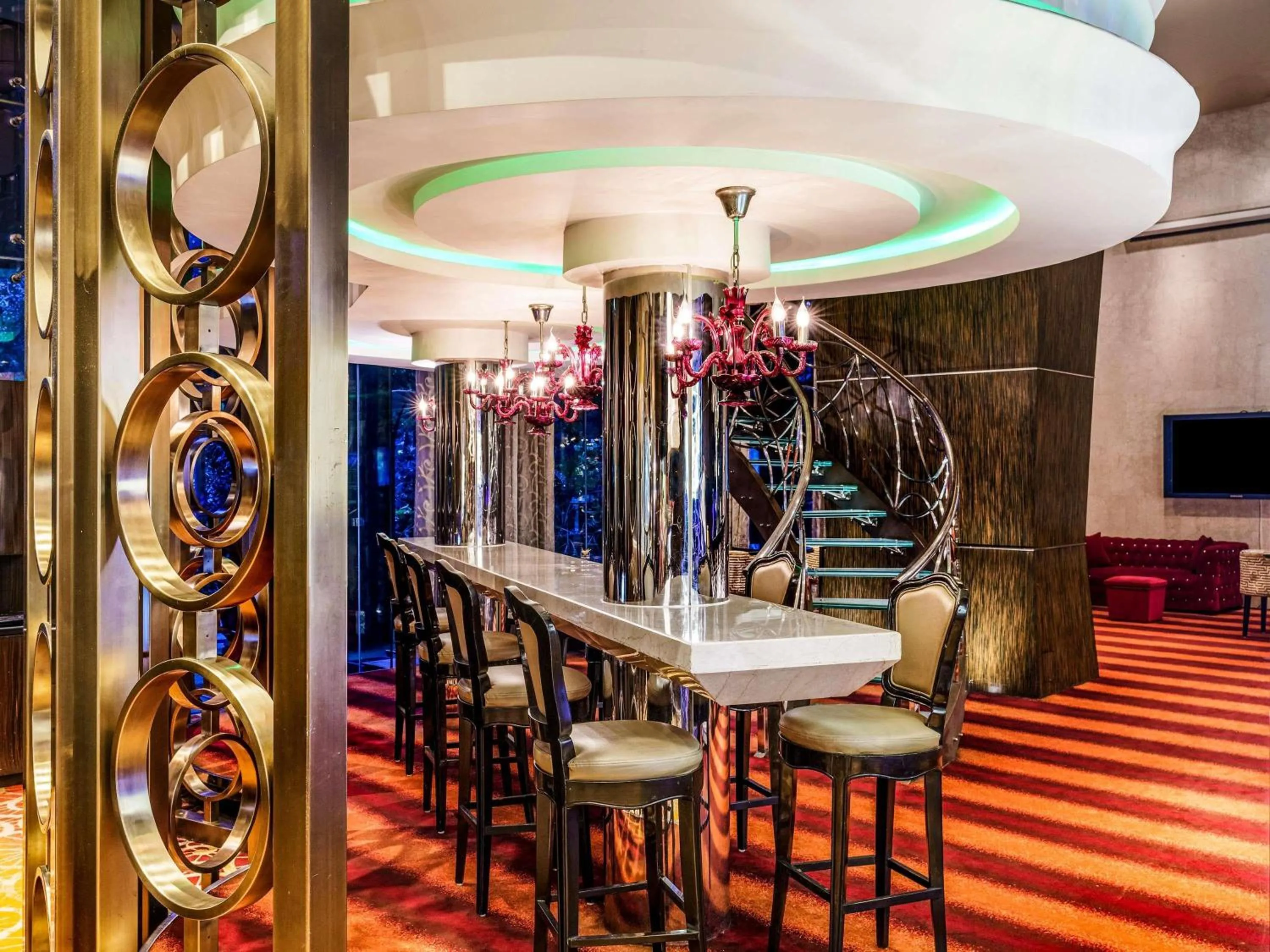 Lounge or bar in Sofitel Mumbai BKC