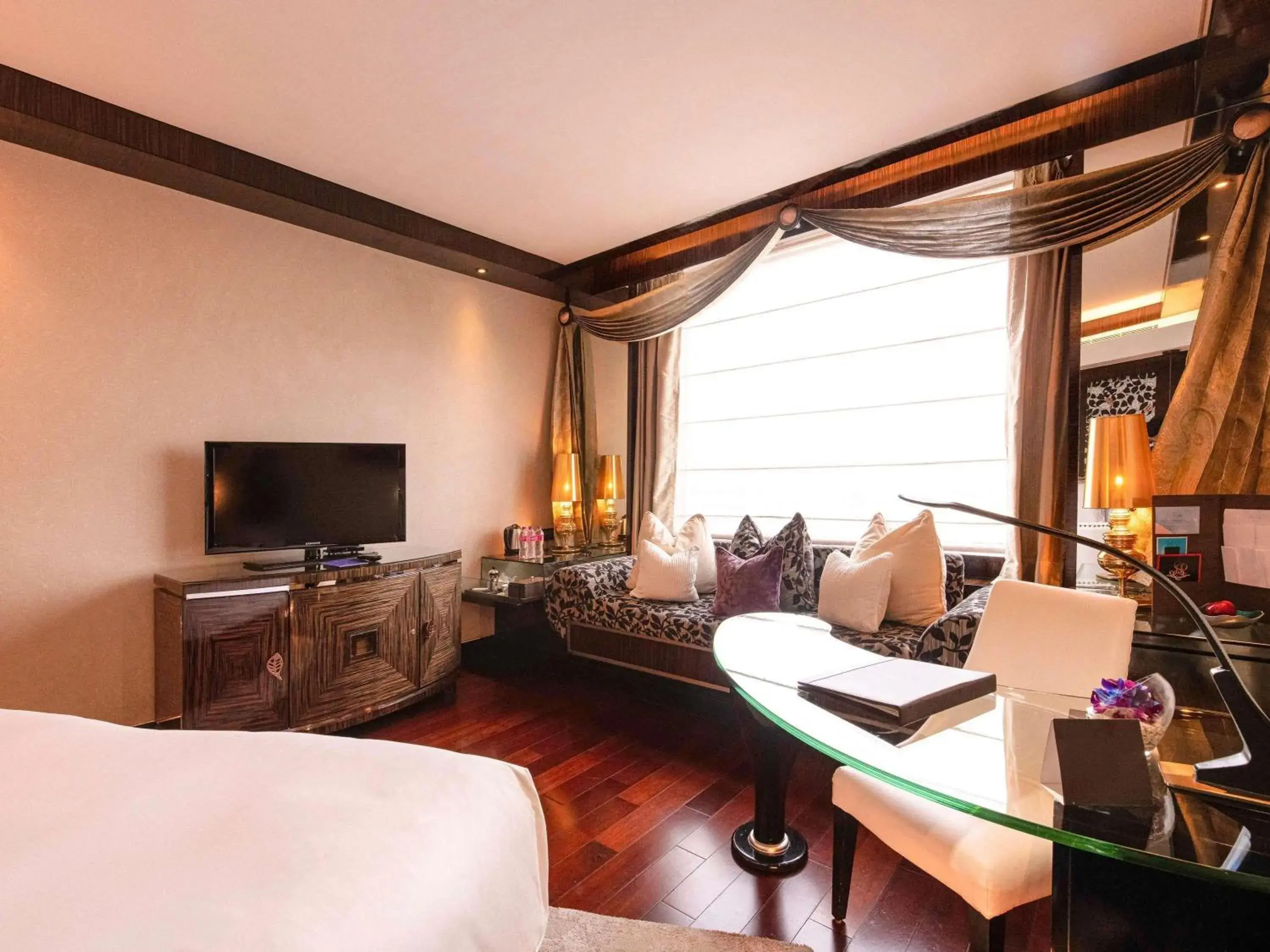 Bedroom, Bed in Sofitel Mumbai BKC Bedroom, Bed in Sofitel Mumbai BKC