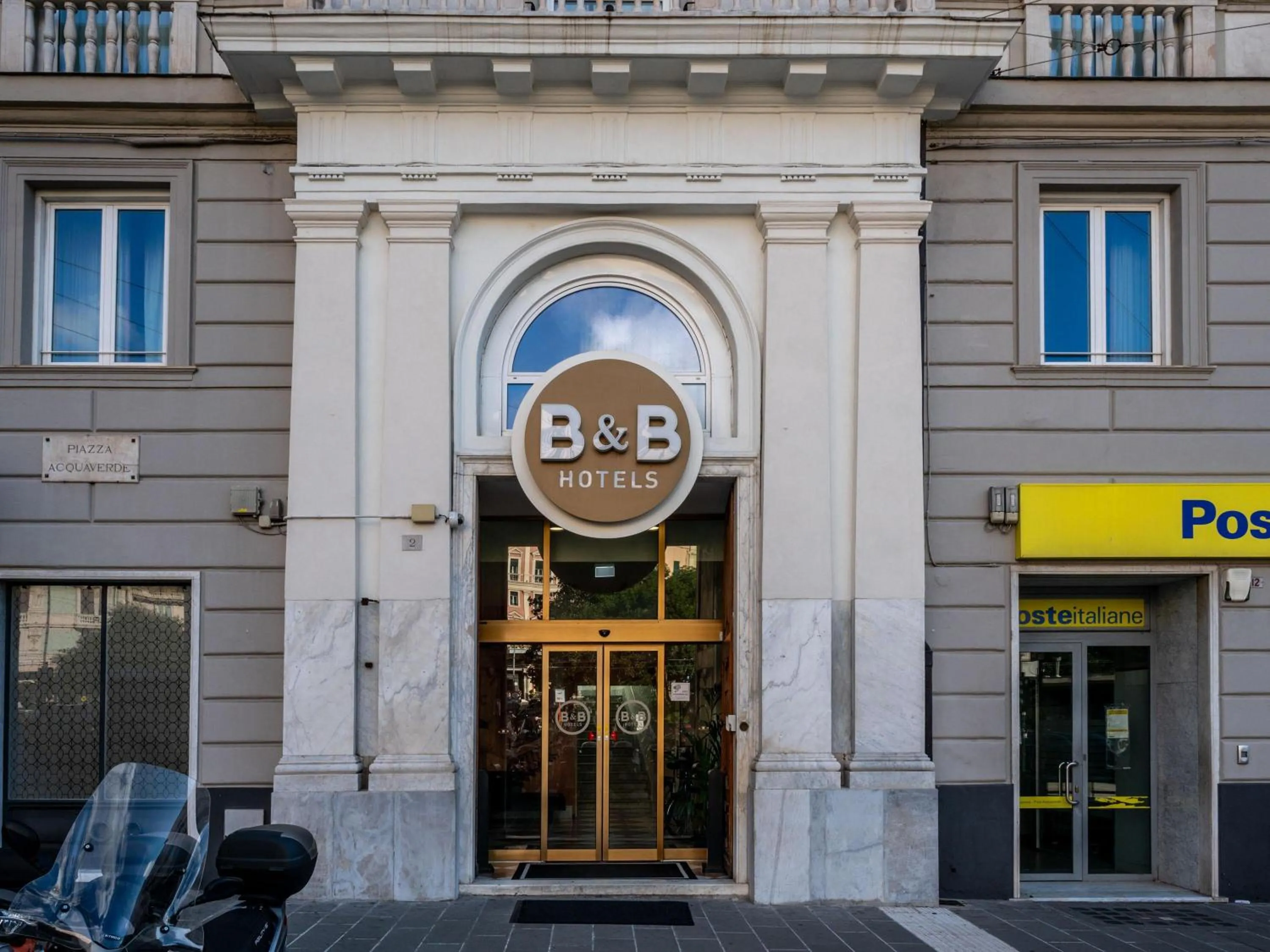 Property building in B&B Hotel Genova Principe