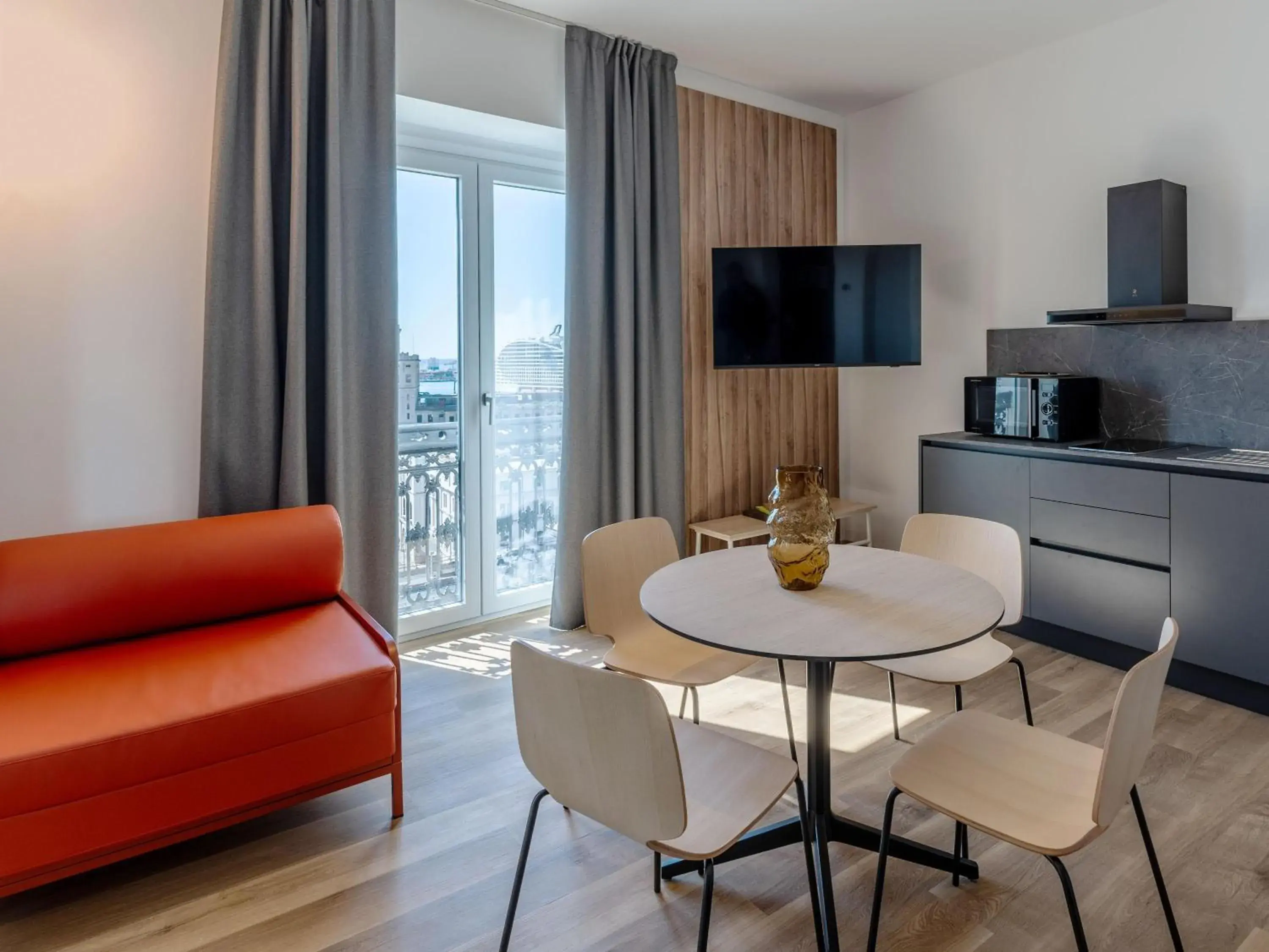 One-Bedroom Apartment with City View in B&B Hotel Genova Principe One-Bedroom Apartment with City View in B&B Hotel Genova Principe