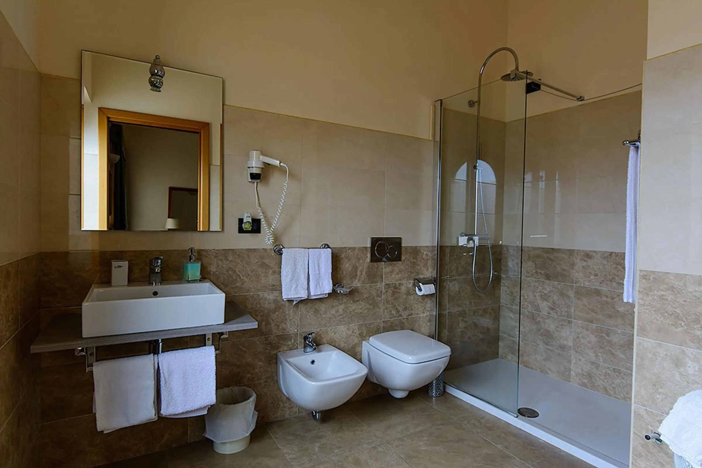 Bathroom in Hotel Del Corso