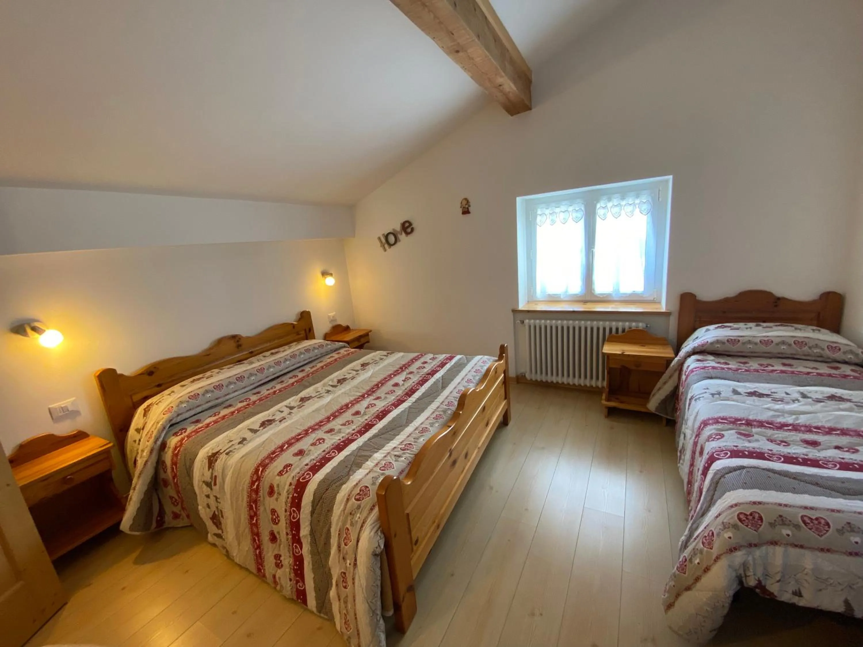 Bed in Al Sole Mountain Chic