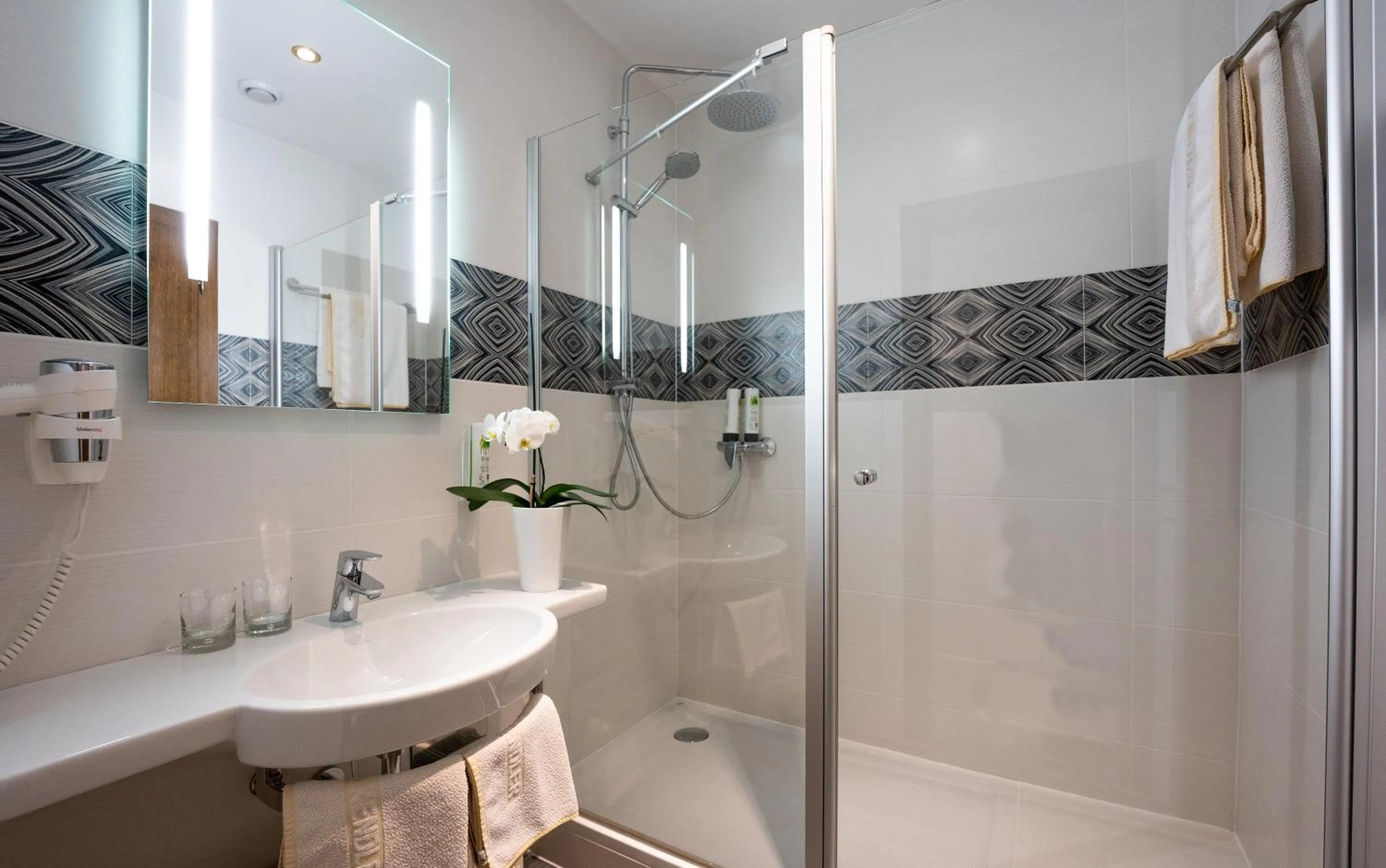 Bathroom in Hotel Kendler