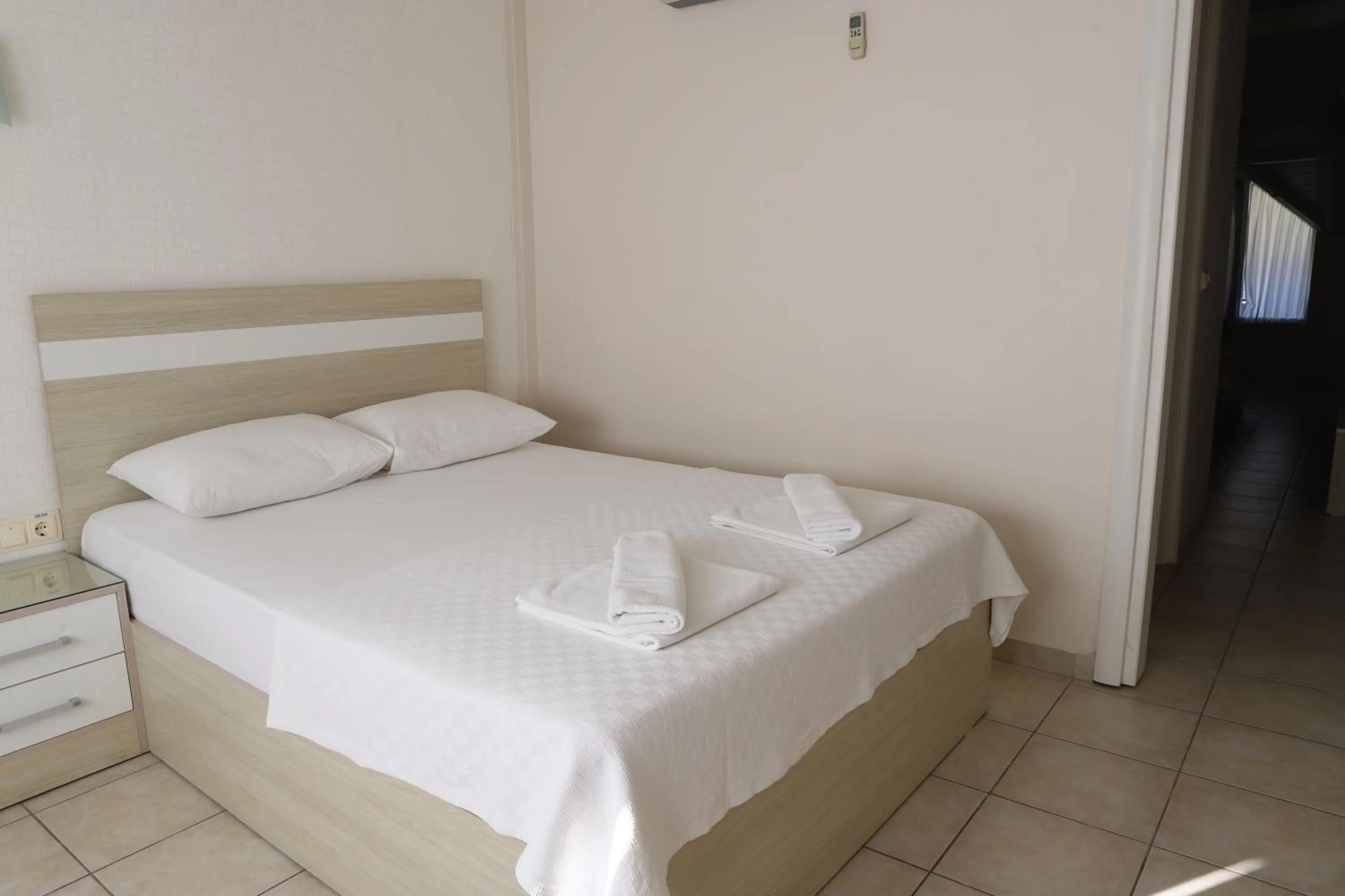 Bedroom, Bed in Hotel Binlik