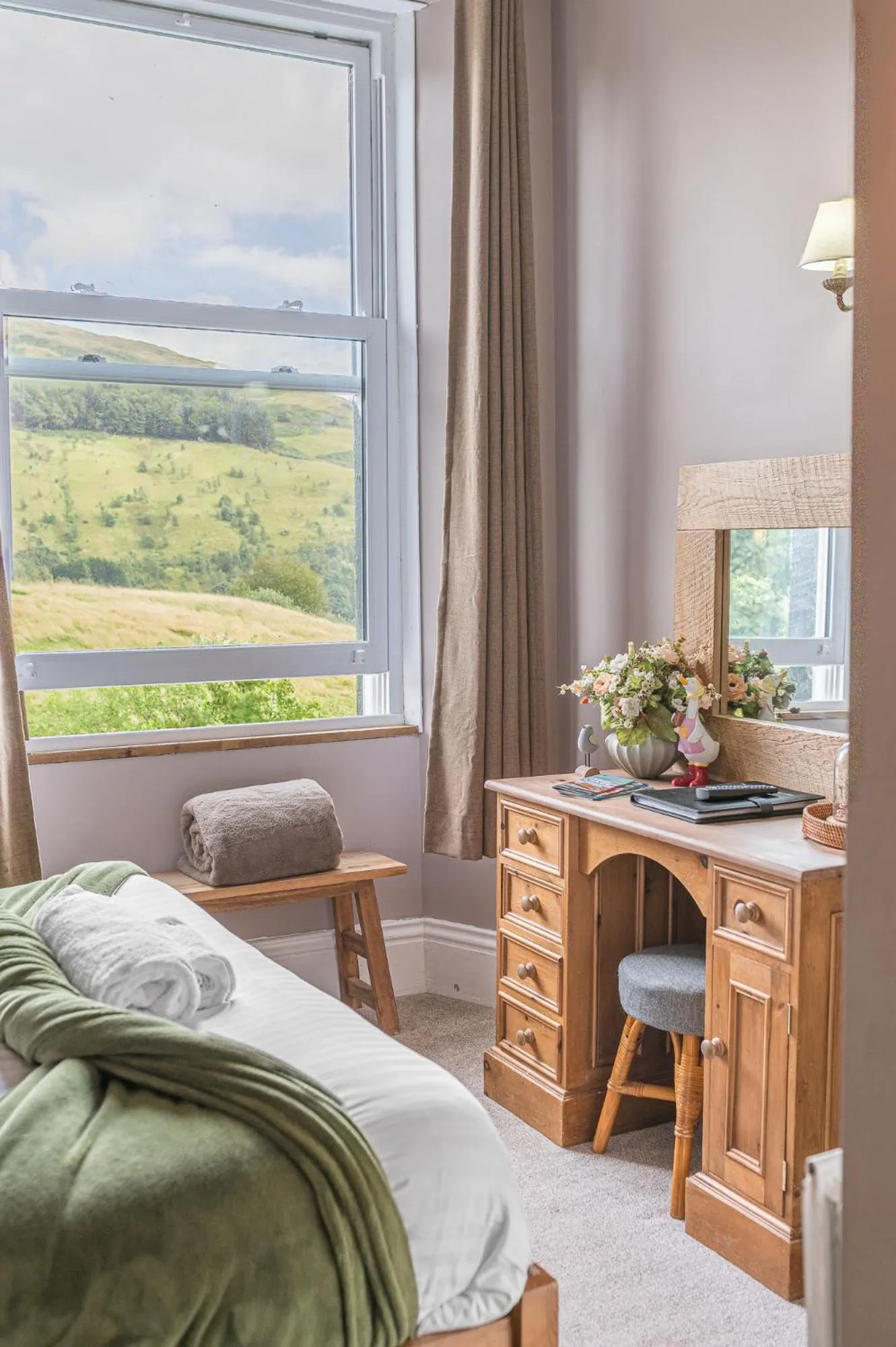 Bed in The Mortal Man Inn