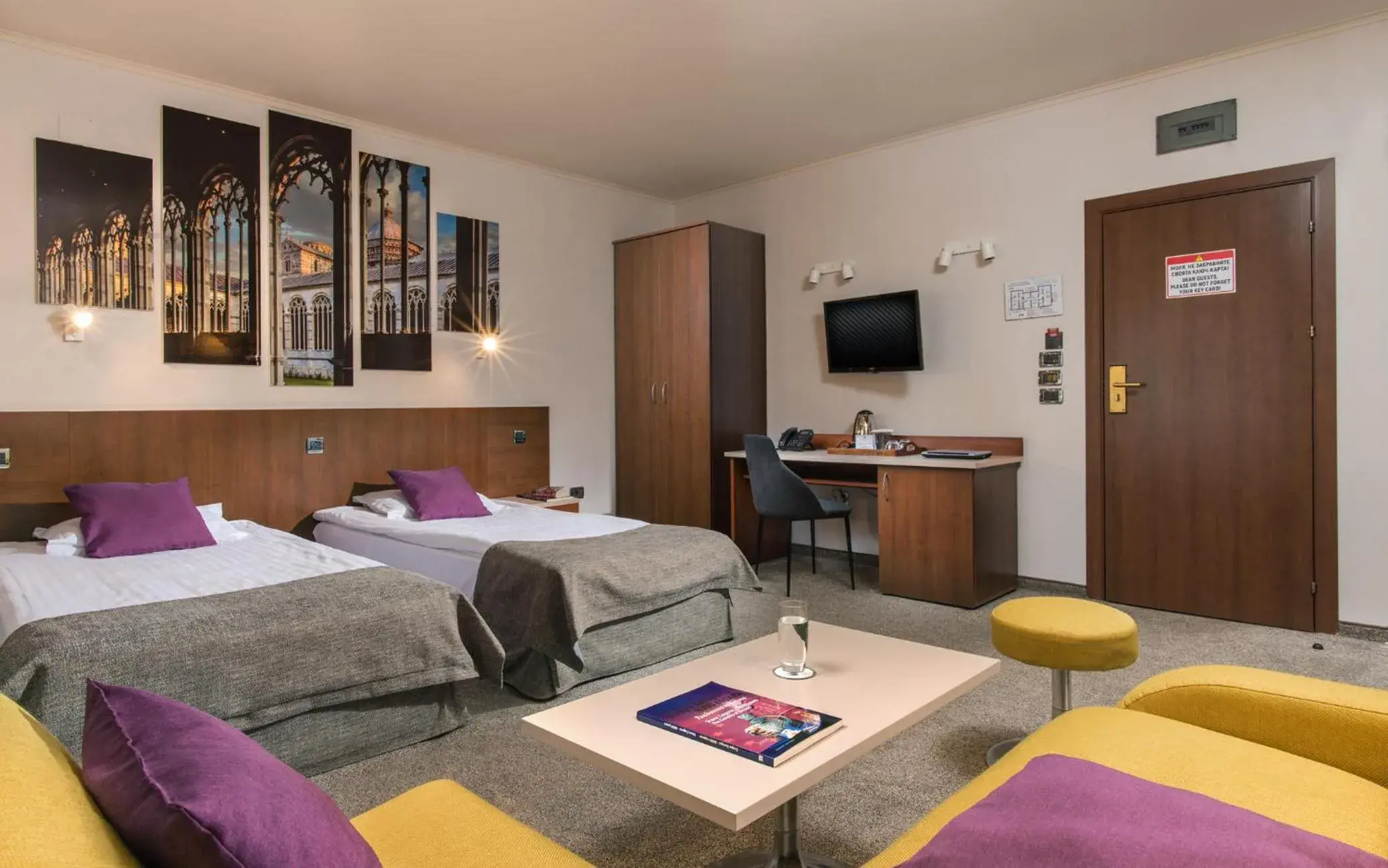 Deluxe Twin Room in Antique Forum Hotel "Self Check-in" Stara Zagora Deluxe Twin Room in Antique Forum Hotel "Self Check-in" Stara Zagora