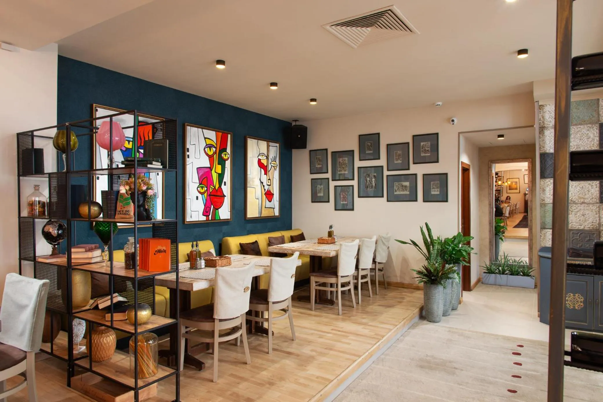 Restaurant/places to eat in Antique Forum Hotel "Self Check-in" Stara Zagora