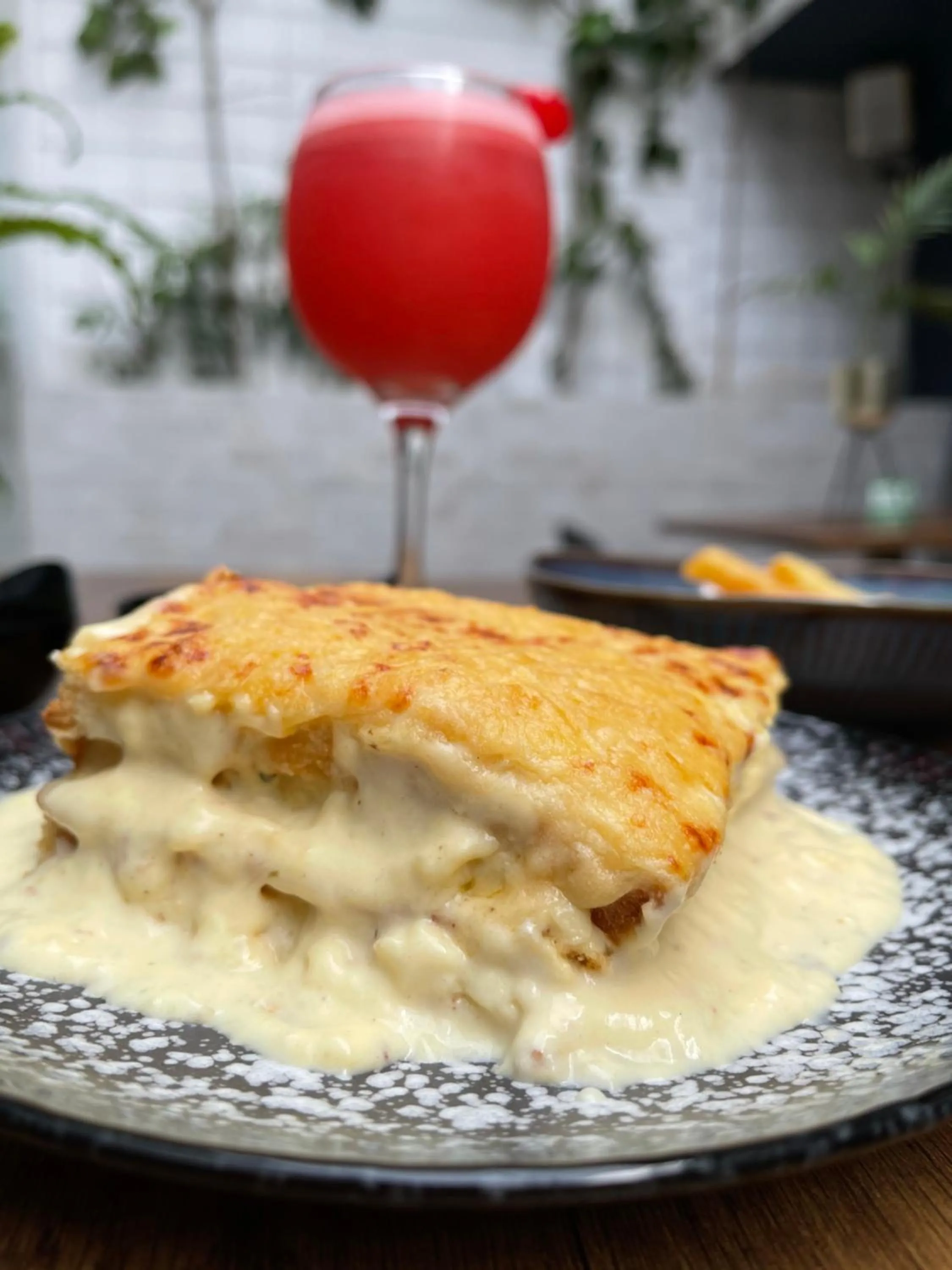 Meals in Hotel Sexta Avenida Inn