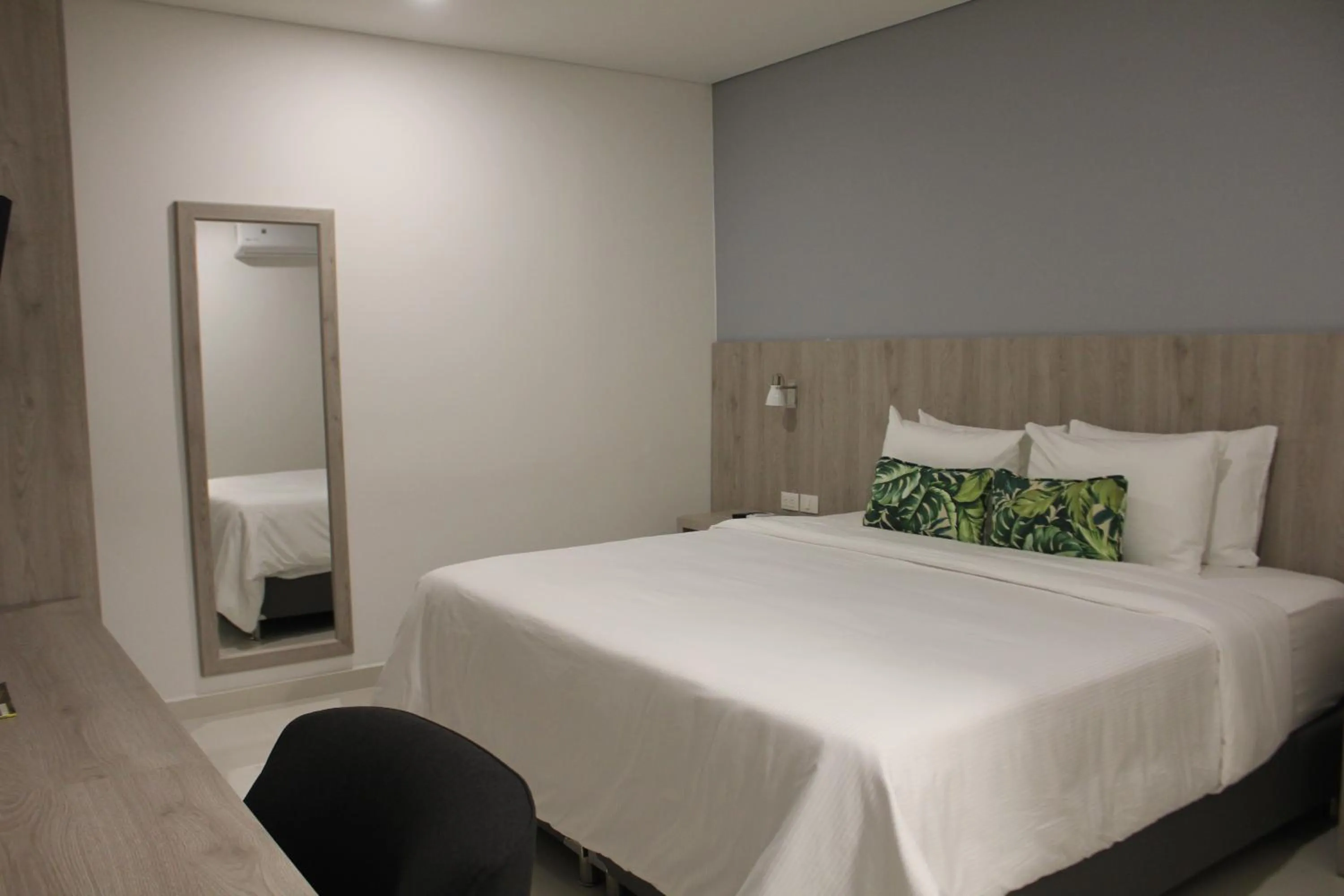 Photo of the whole room, Bed in Hotel Sexta Avenida Inn