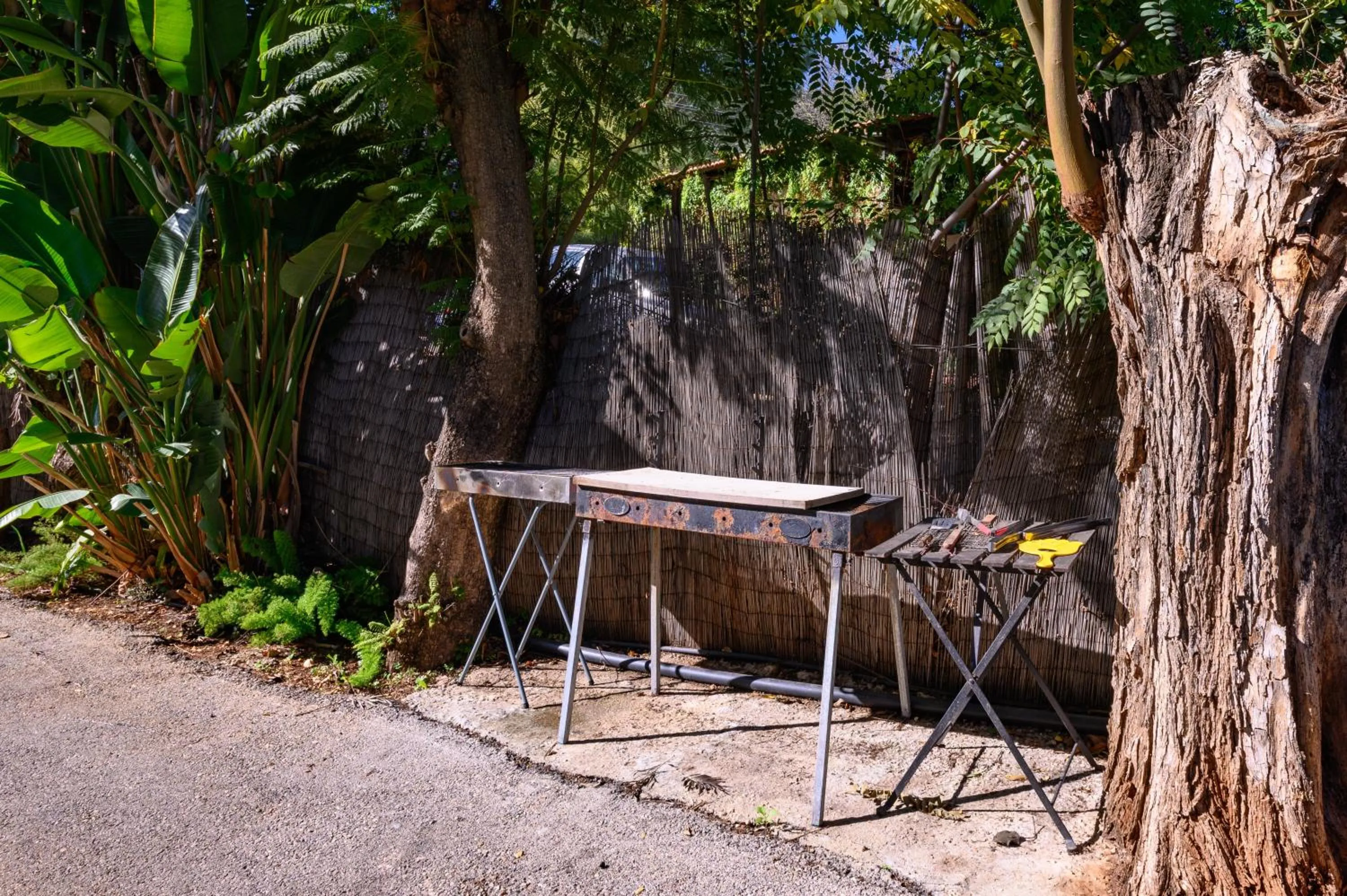 BBQ facilities in Rosh Pinat Noy