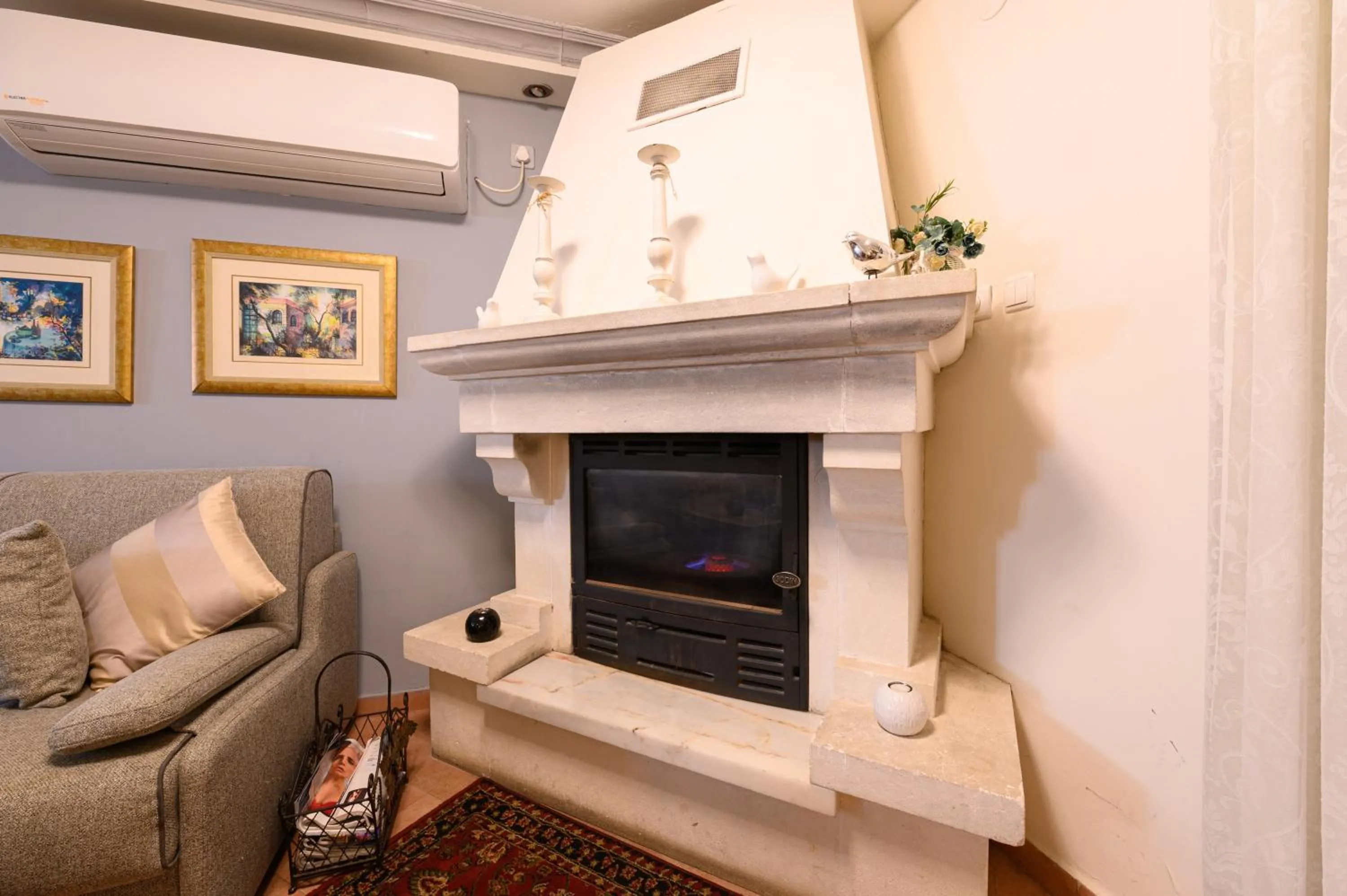 Living room in Rosh Pinat Noy