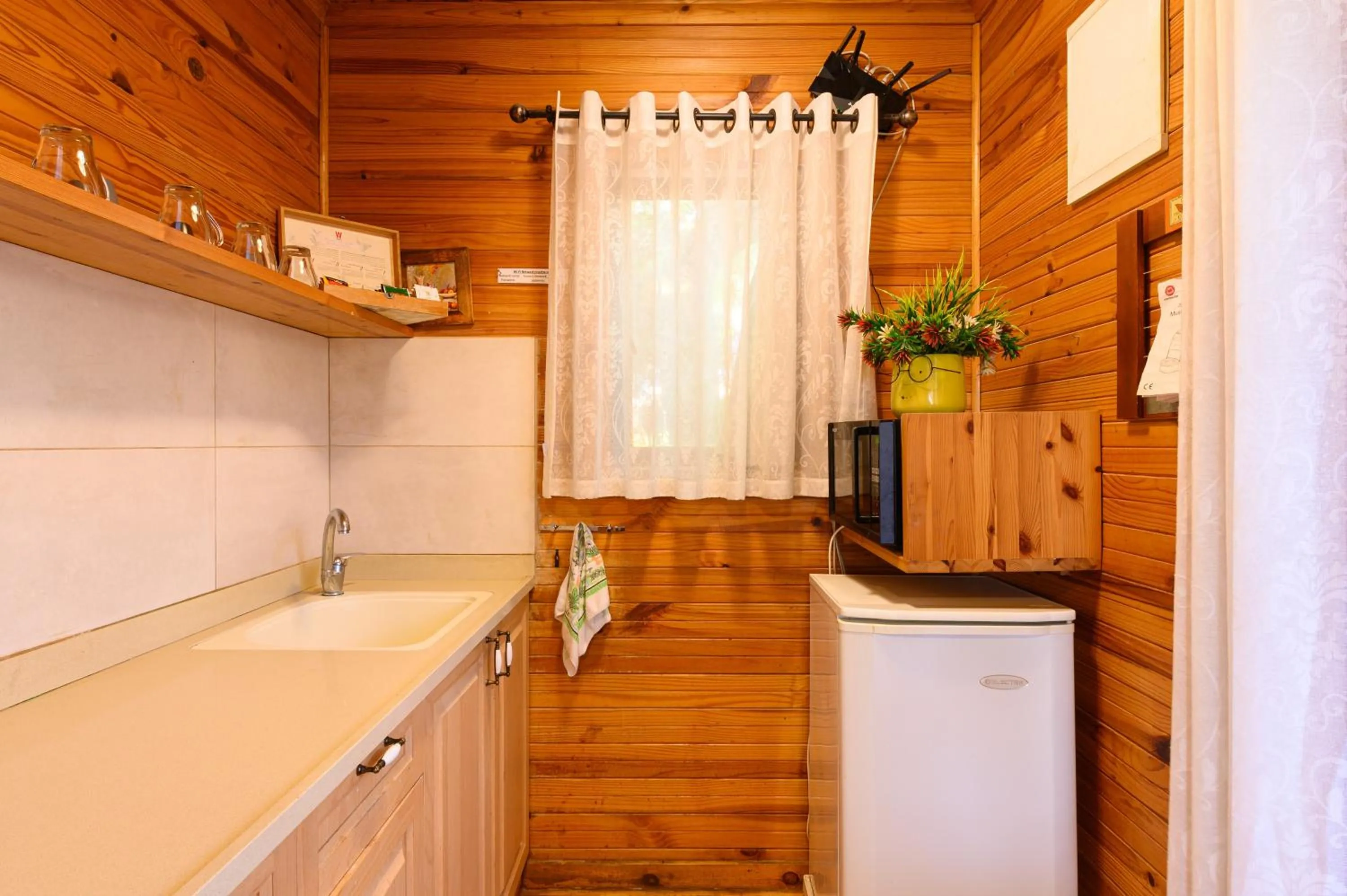 Kitchen or kitchenette in Rosh Pinat Noy