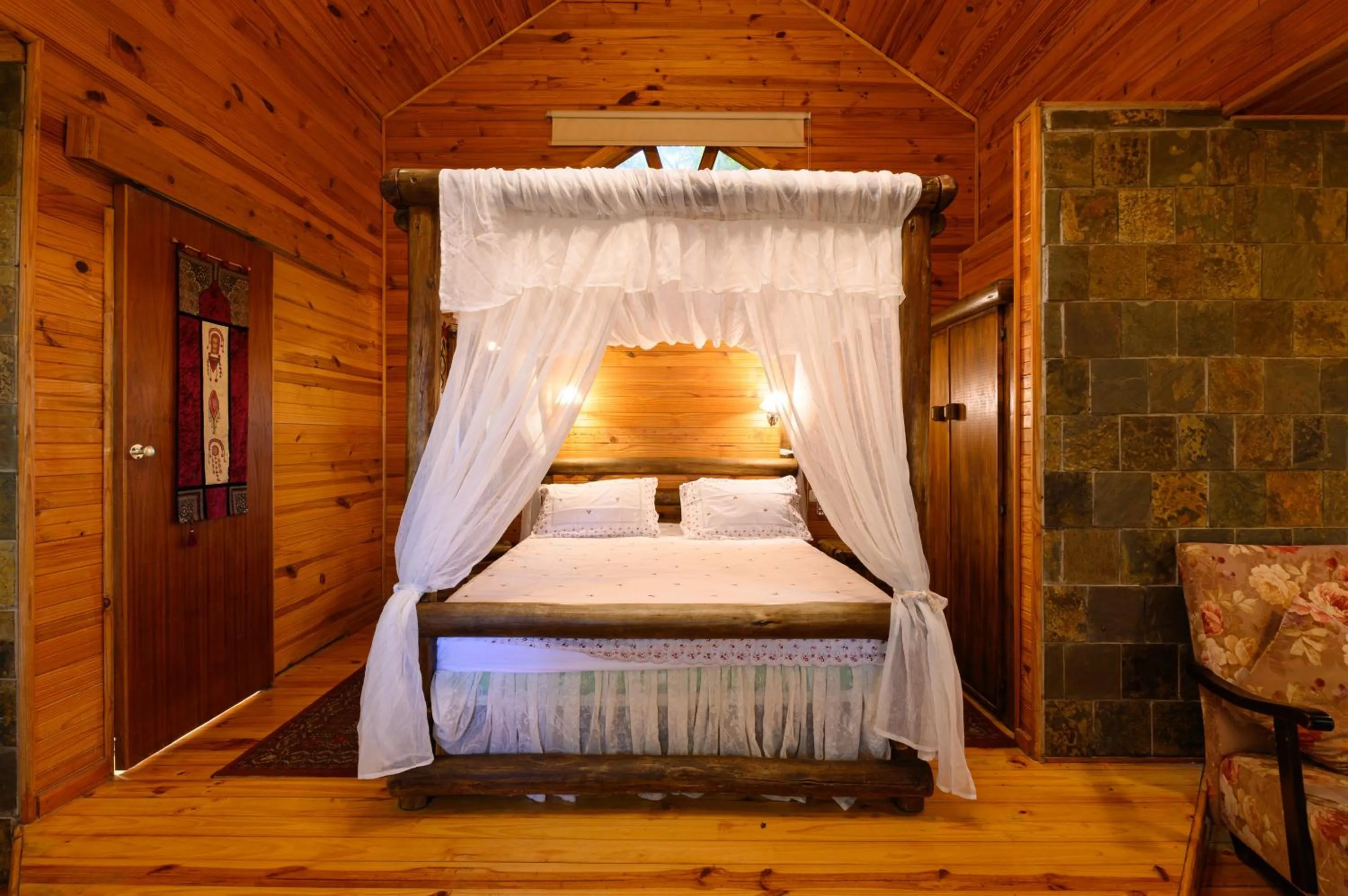 Bed in Rosh Pinat Noy