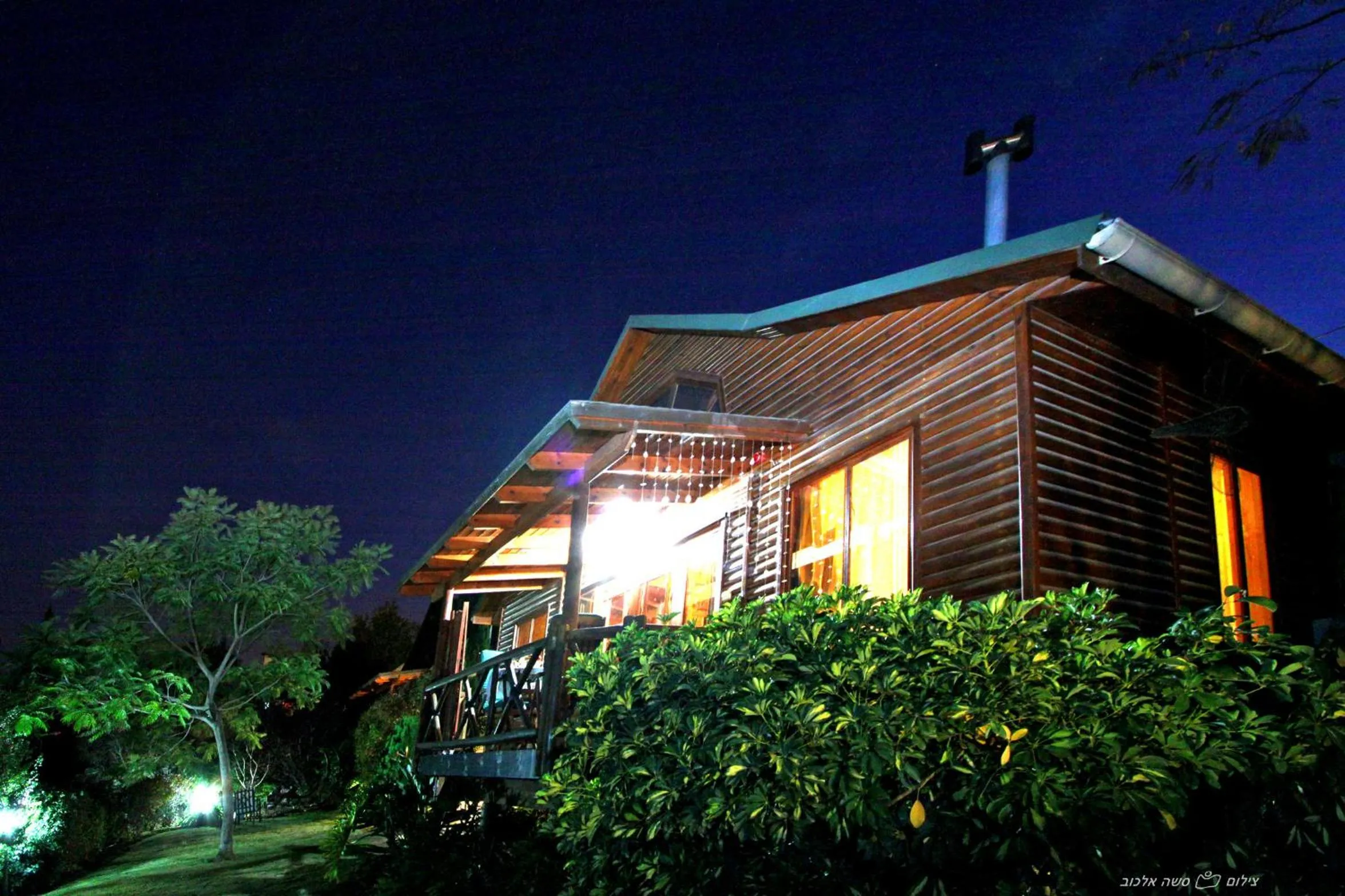 Property building in Rosh Pinat Noy