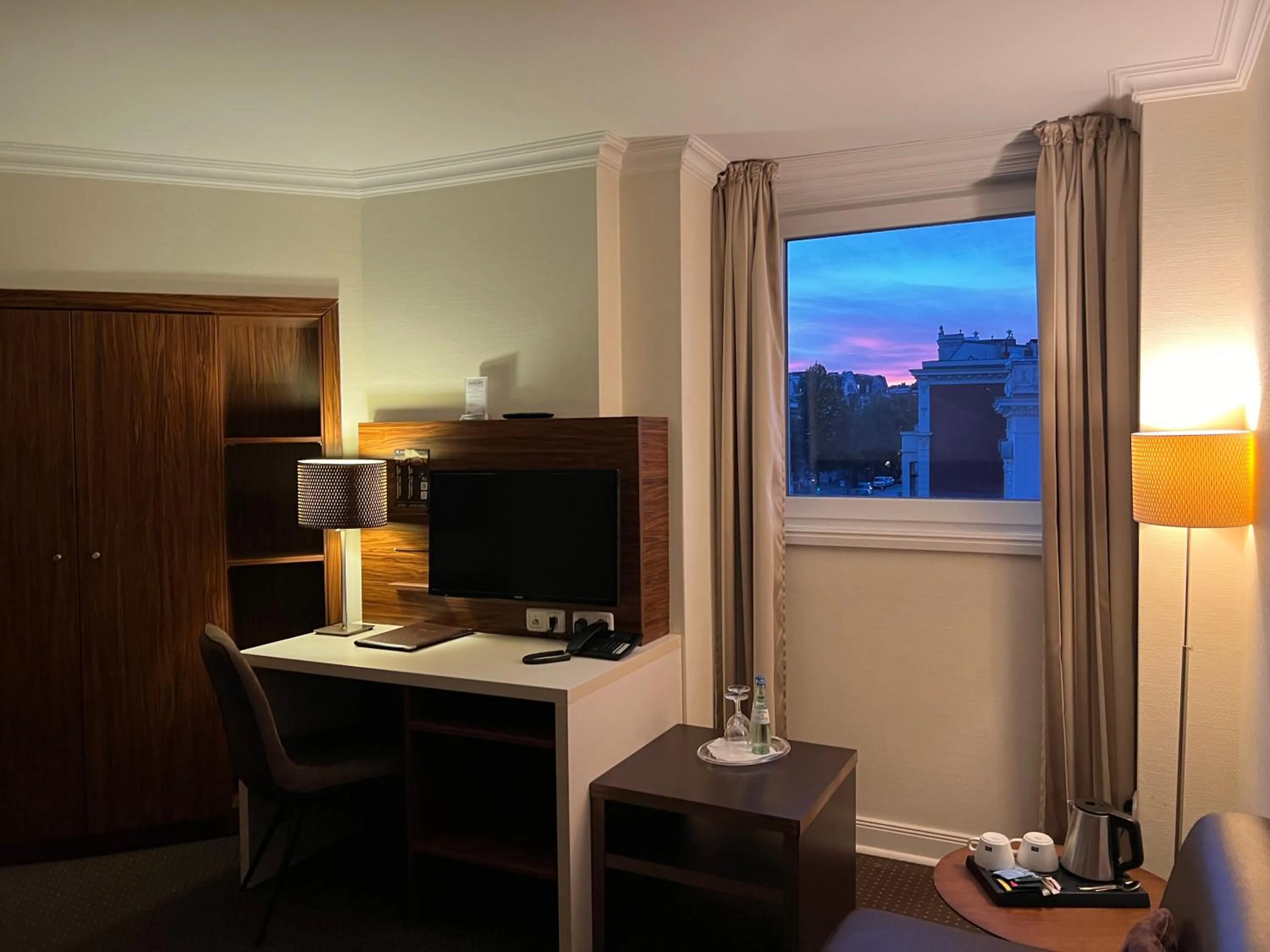 hair dresser in Hotel Excellent