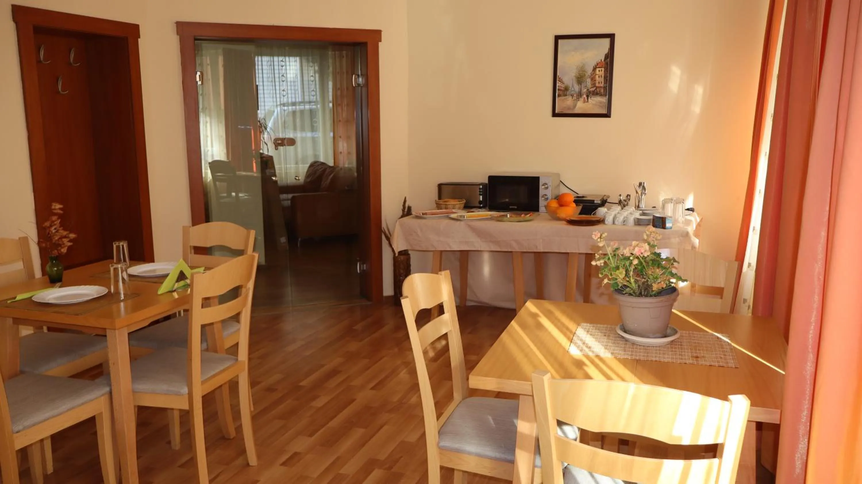 Dining area in Hotel Palitra