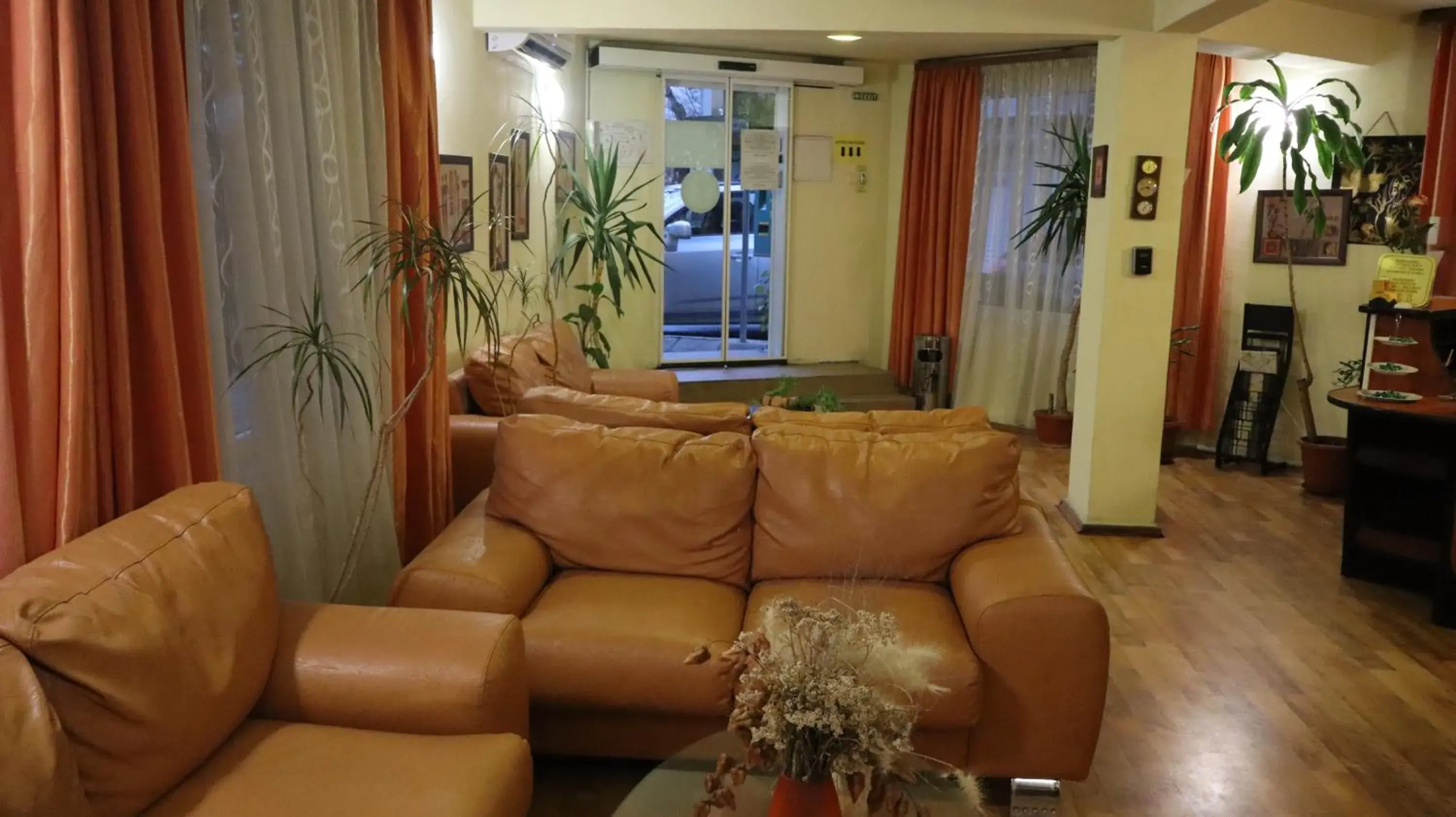 Lobby or reception in Hotel Palitra Lobby or reception in Hotel Palitra