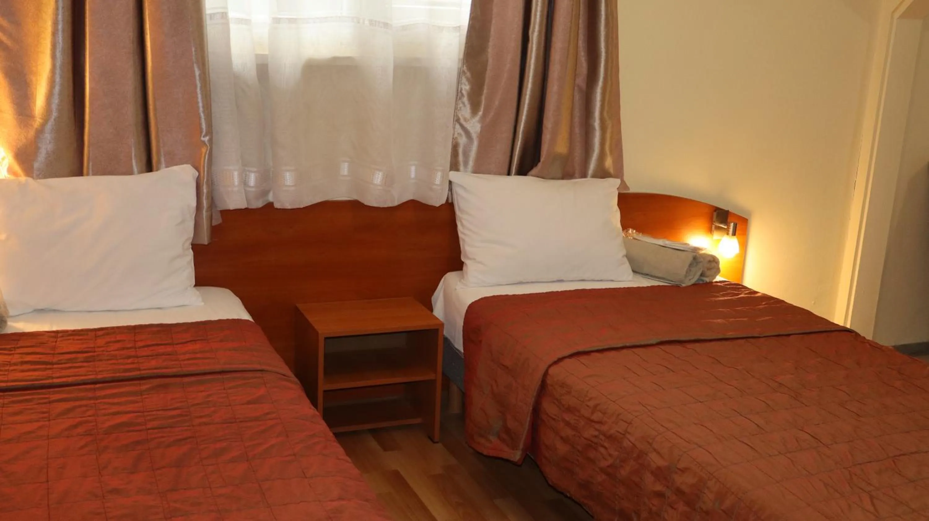 Bed in Hotel Palitra
