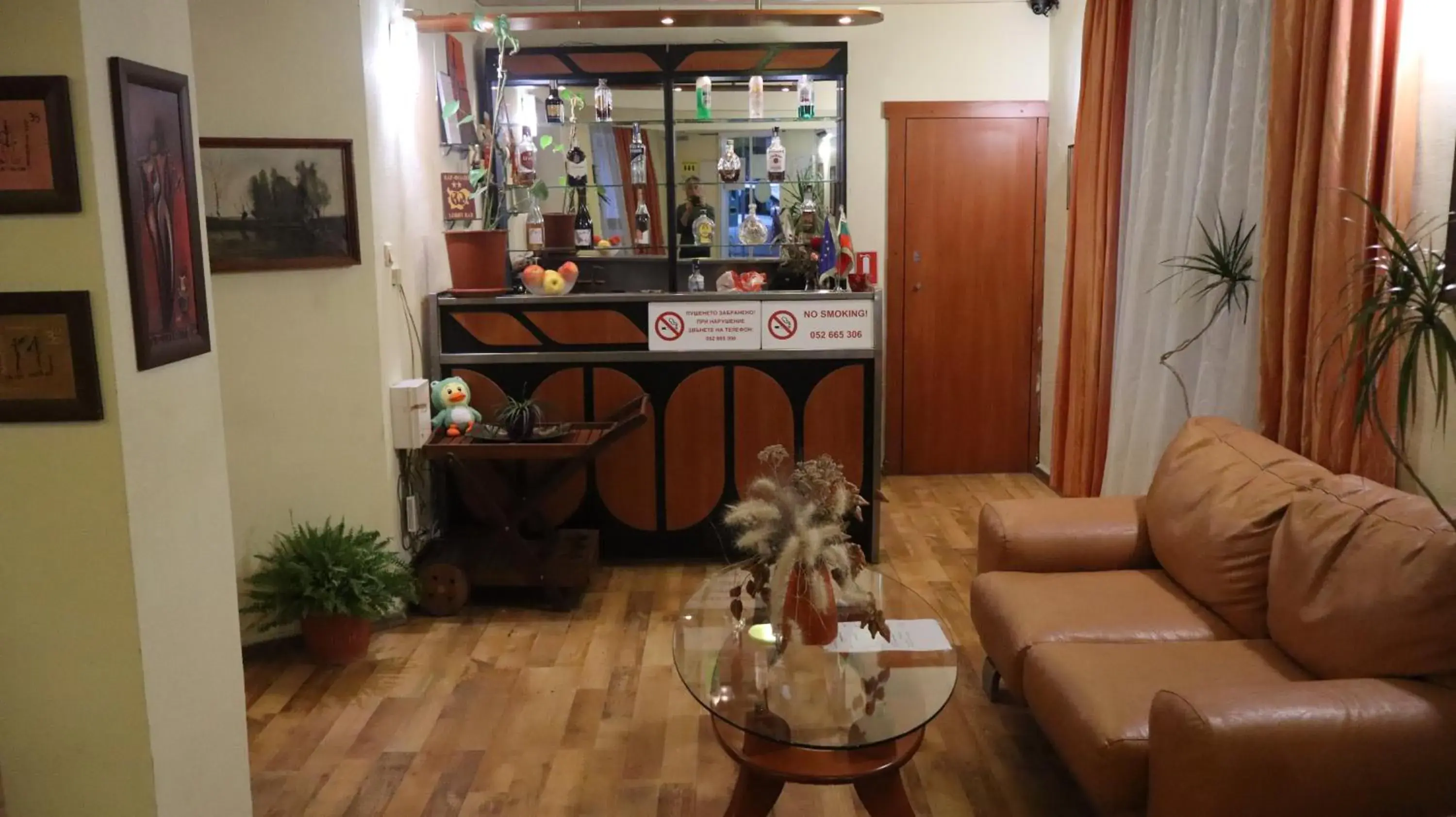 Lounge or bar in Hotel Palitra Lounge or bar in Hotel Palitra