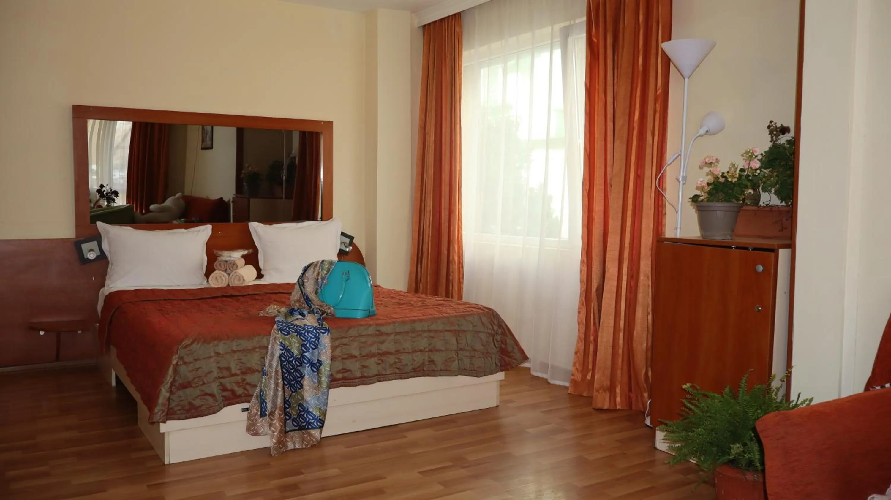 Bed in Hotel Palitra