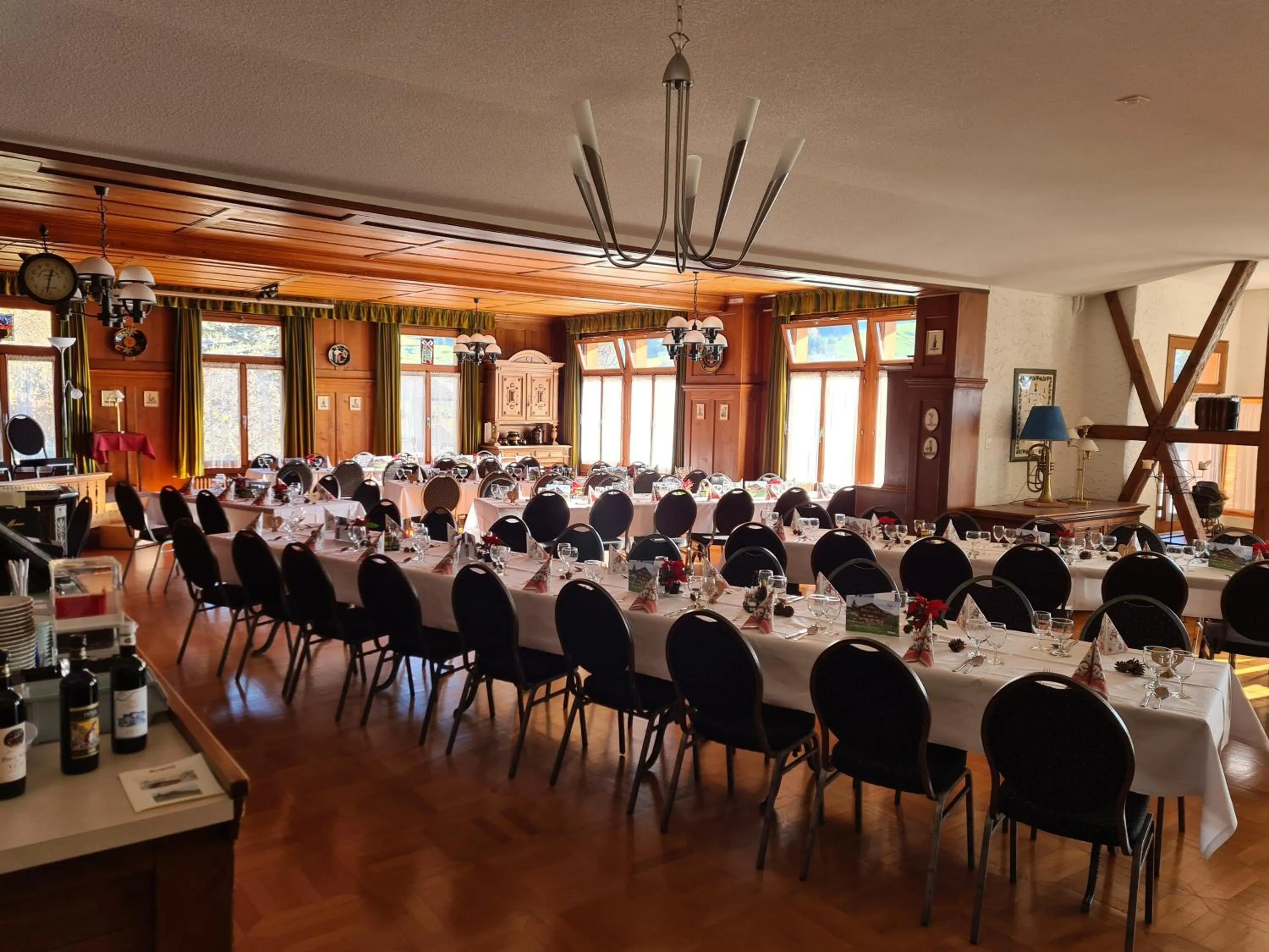 Restaurant/places to eat in Hotel Rothorn Vintage-Style