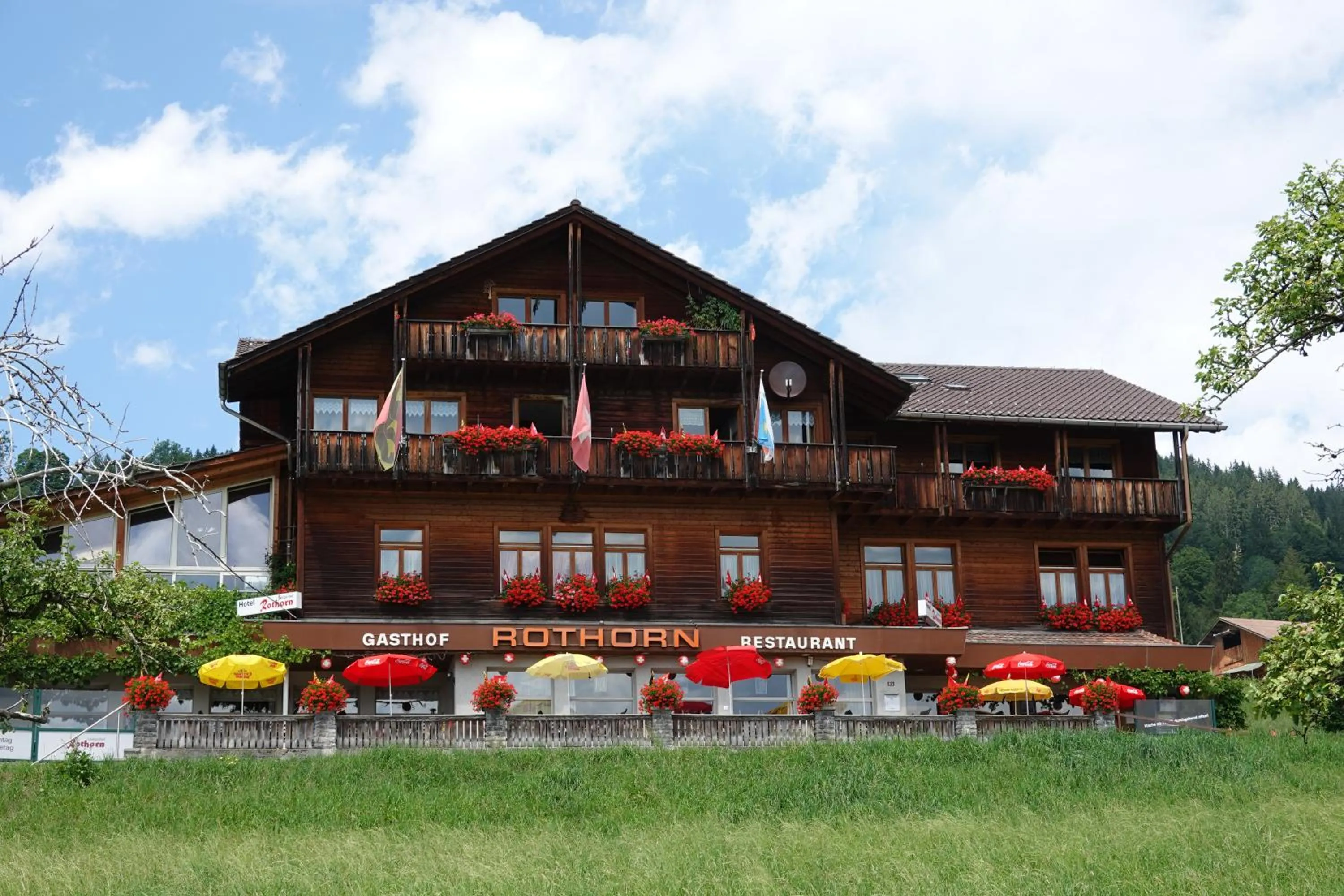 Property building in Hotel Rothorn Vintage-Style