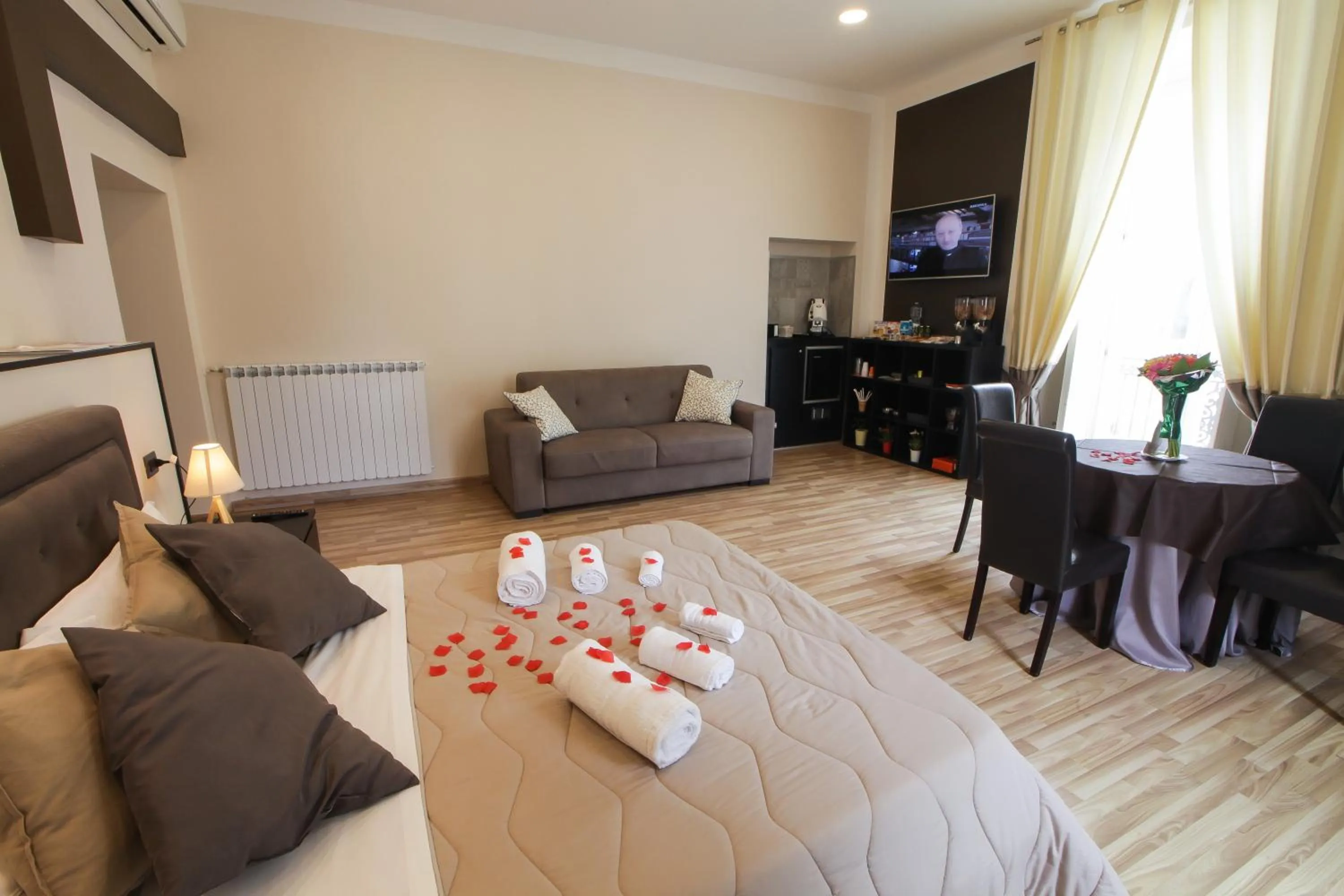 Bed in REGGIA & DINTORNI ROOMS A CASERTA