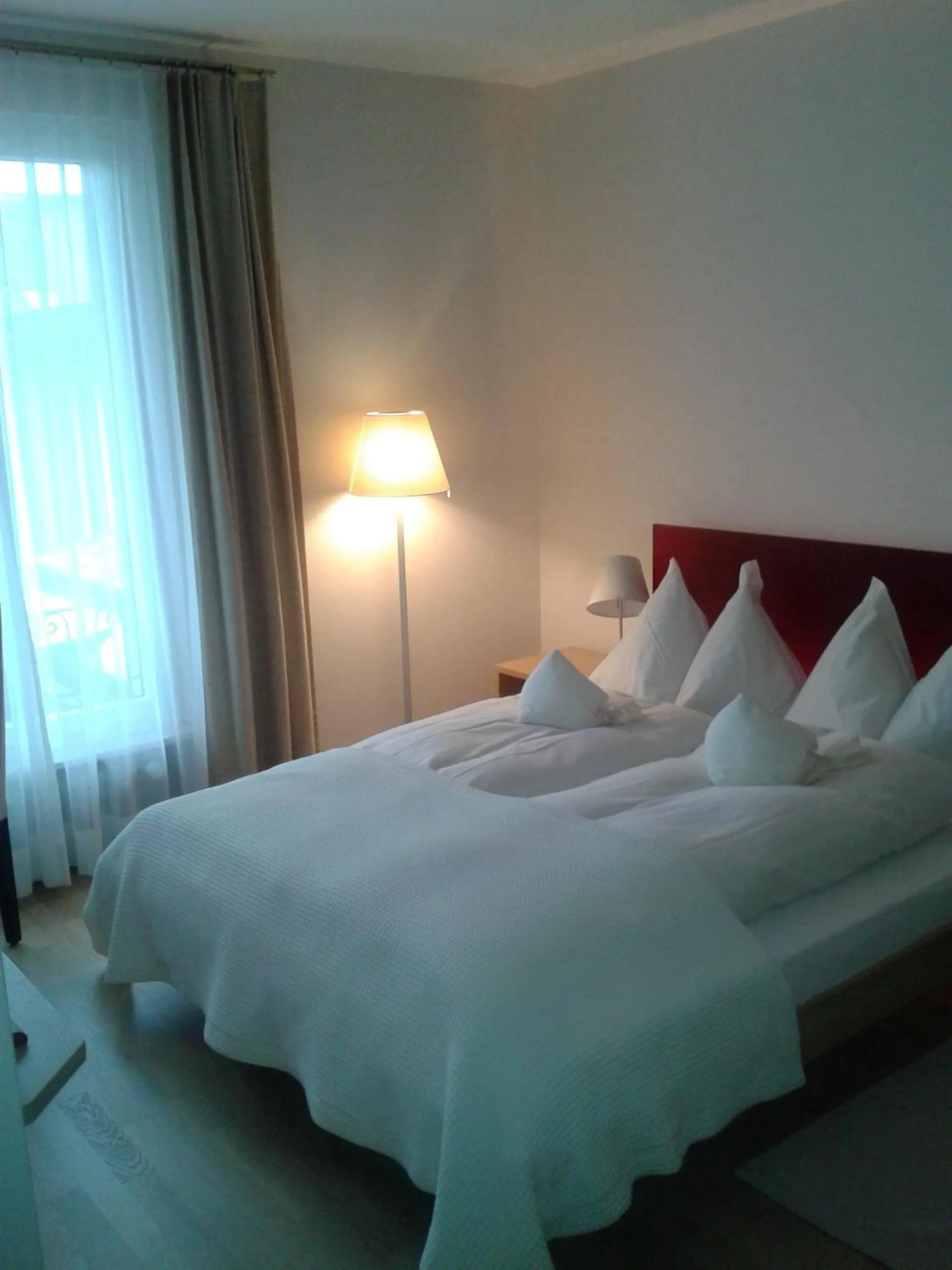 Bedroom in Hotel Jean-Jacques Rousseau