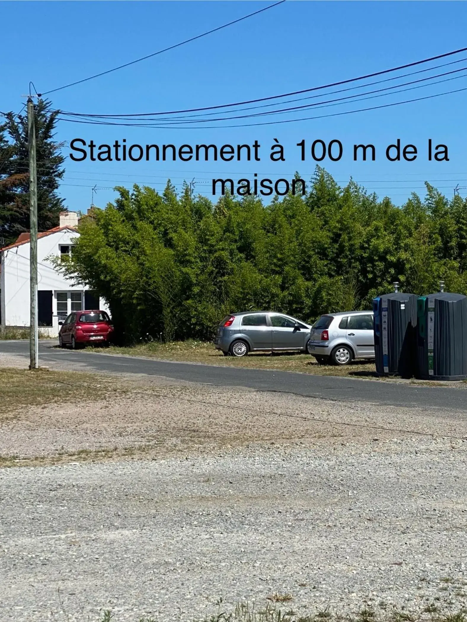 Large Double Room in Céline et Olivier Large Double Room in Céline et Olivier