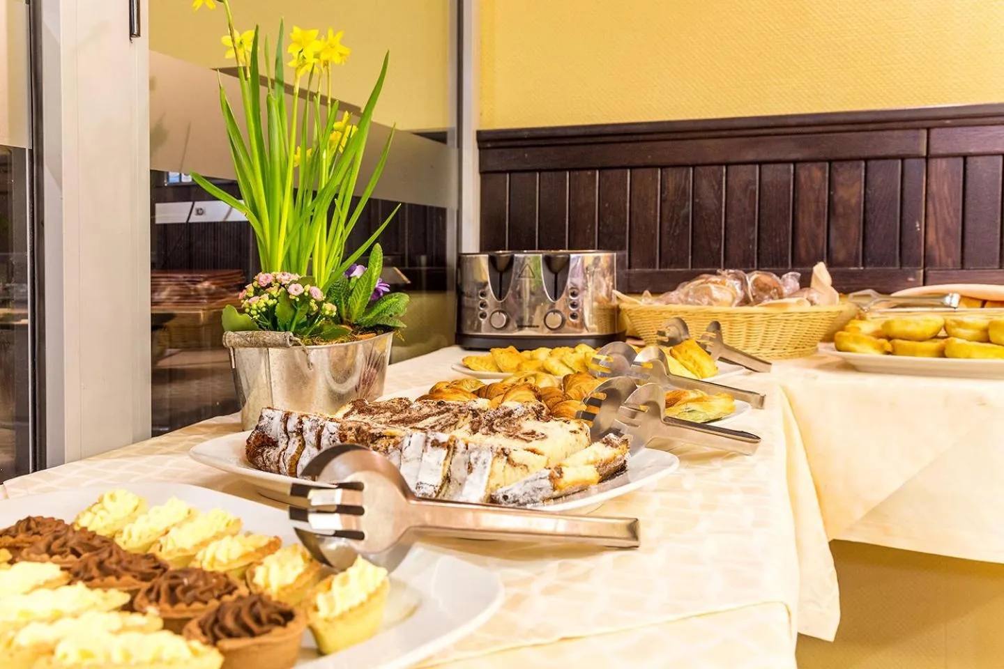 Restaurant/places to eat in The Stream Resort Pamporovo