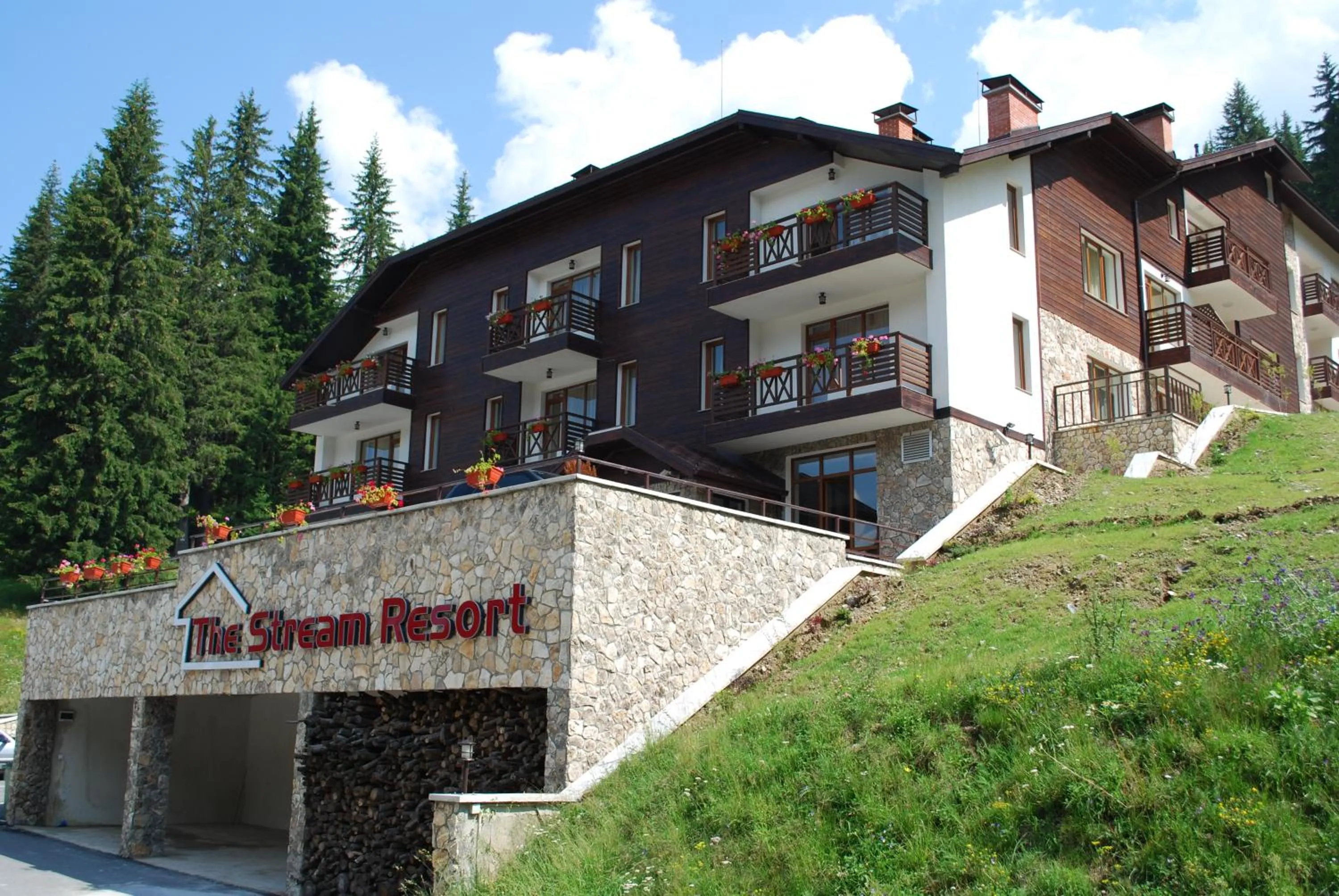 Property building in The Stream Resort Pamporovo