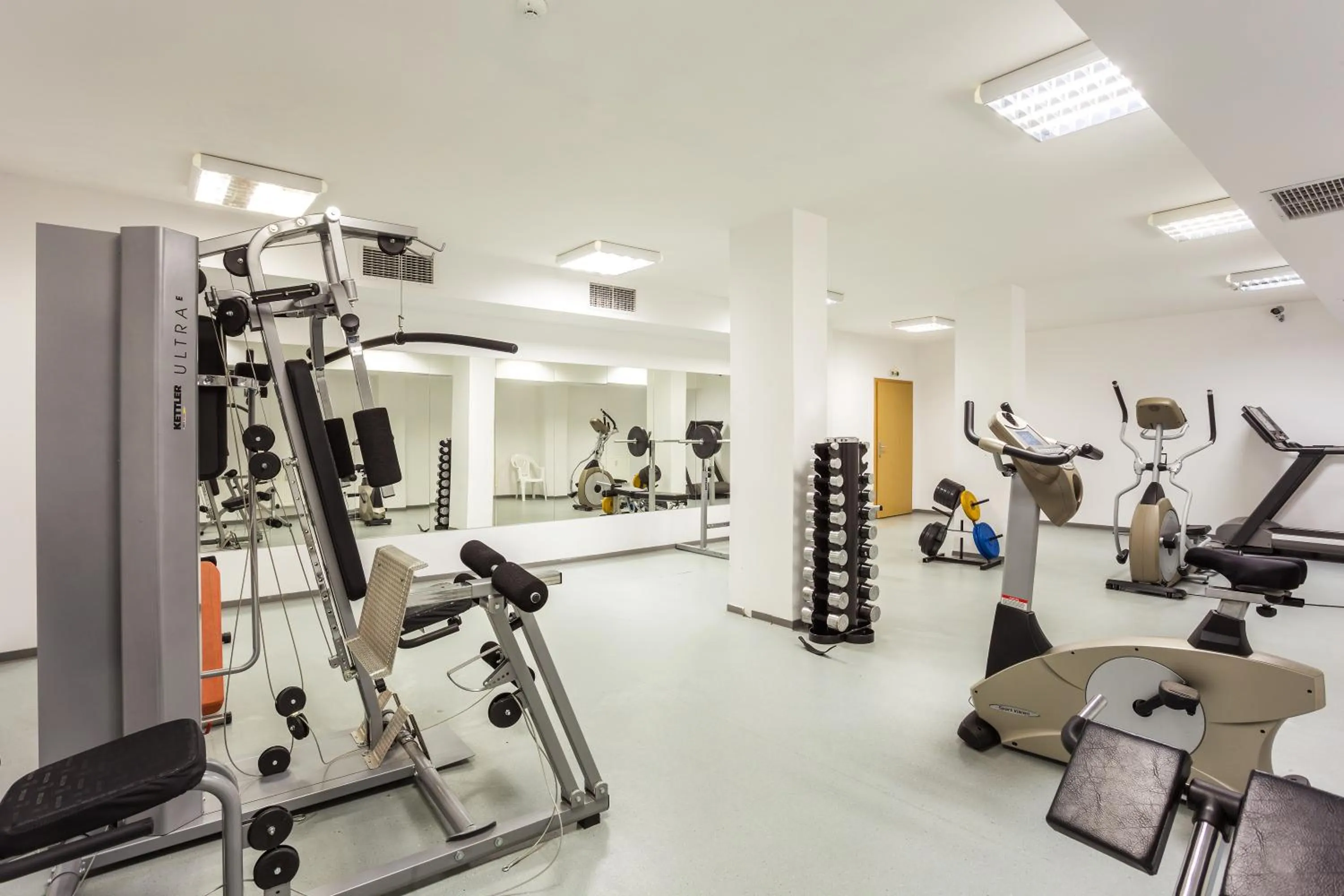 Fitness centre/facilities in The Stream Resort Pamporovo