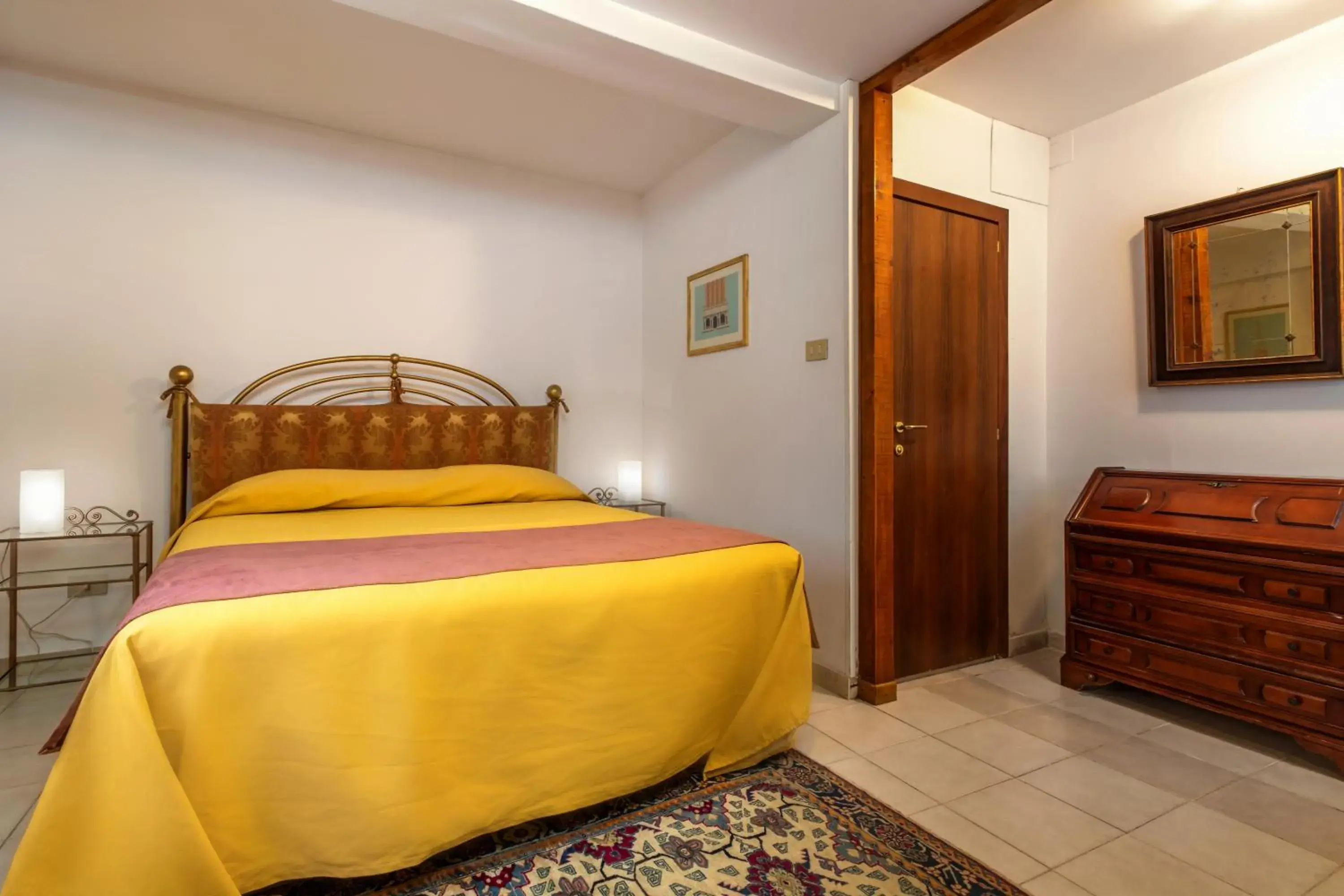 Bed in Hotel Casa Boccassini Bed in Hotel Casa Boccassini