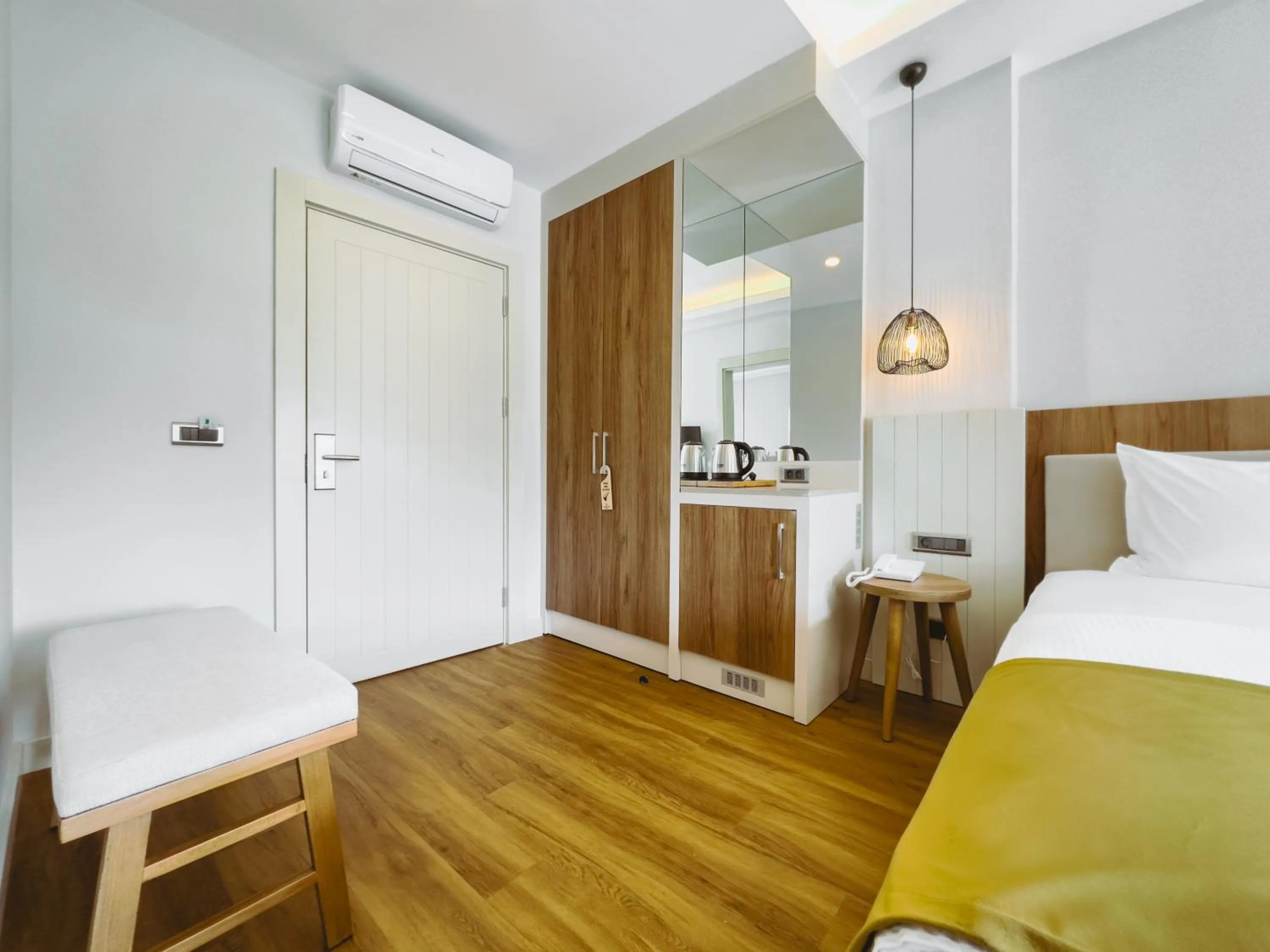 Bed in Dedeoğlu Port Hotel