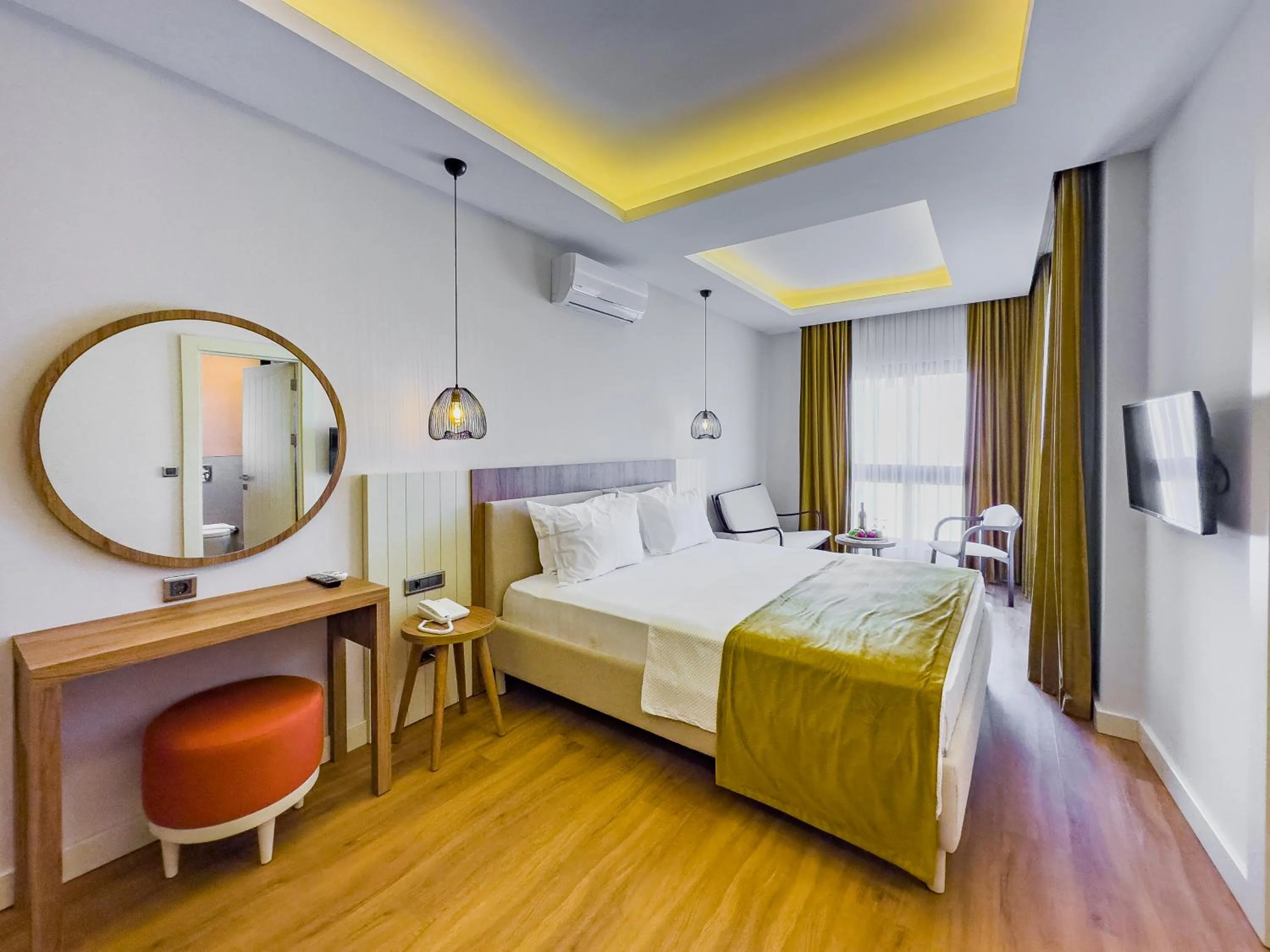 Bed in Dedeoğlu Port Hotel