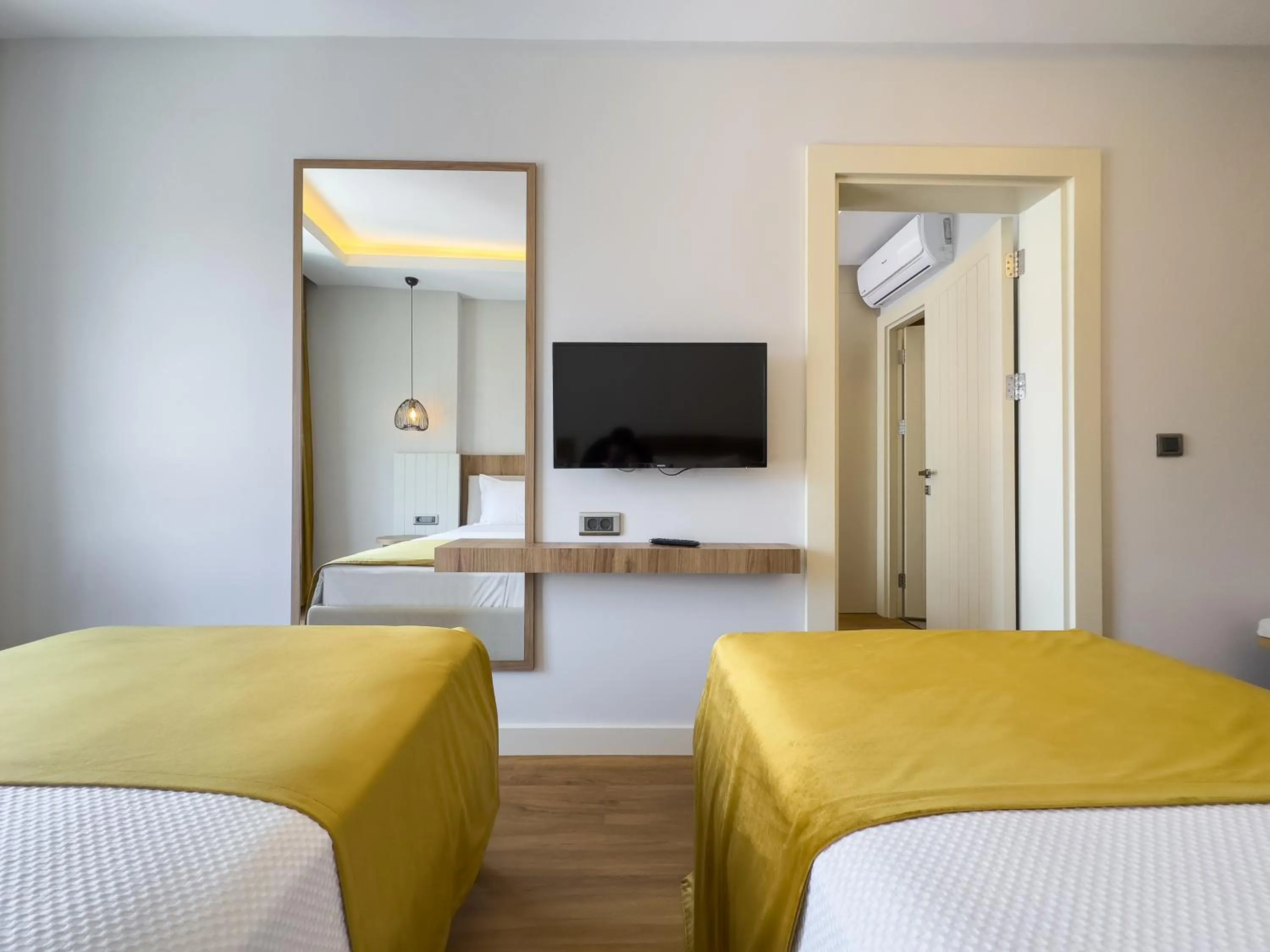 Bed in Dedeoğlu Port Hotel