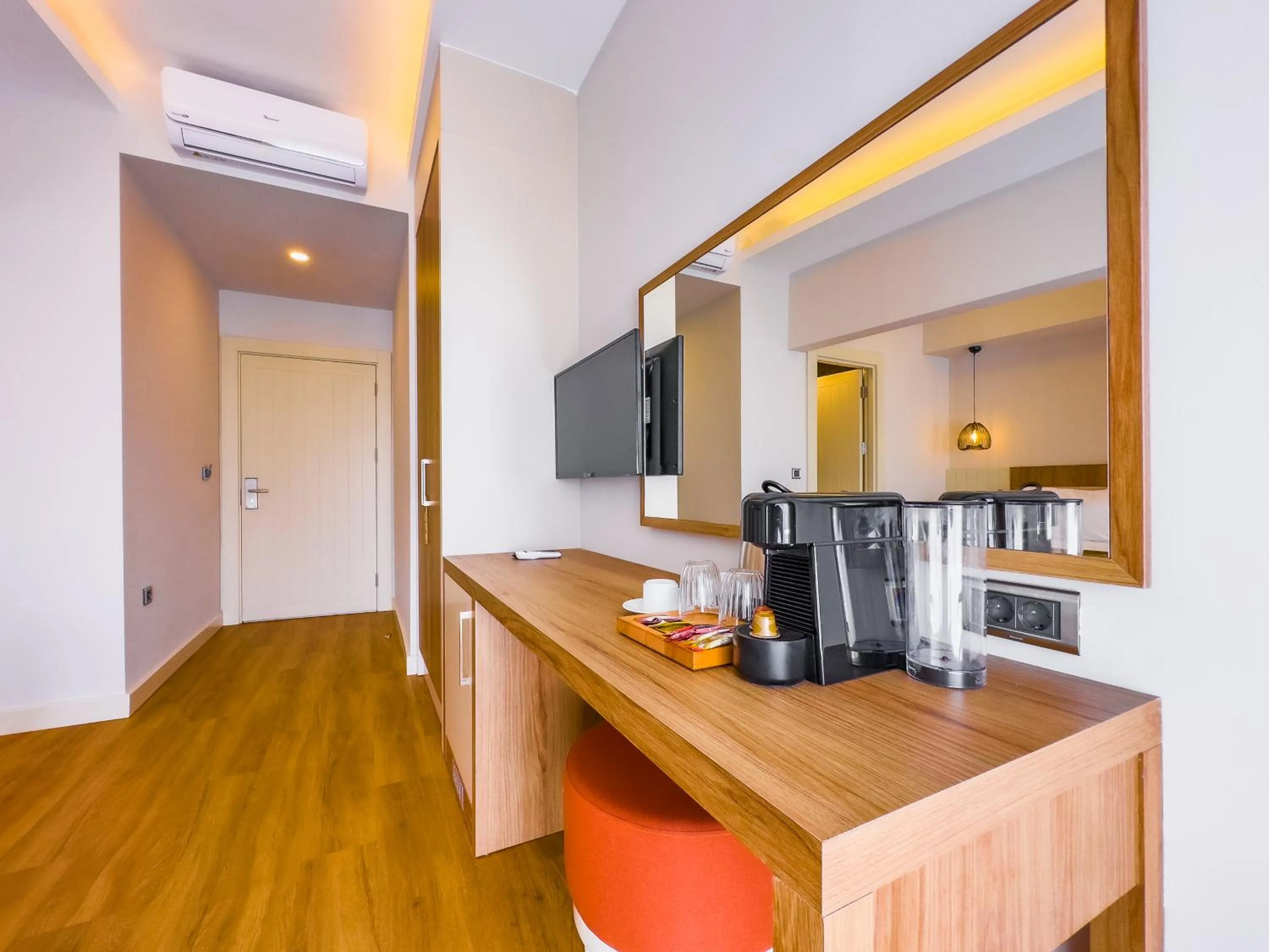 TV and multimedia in Dedeoğlu Port Hotel