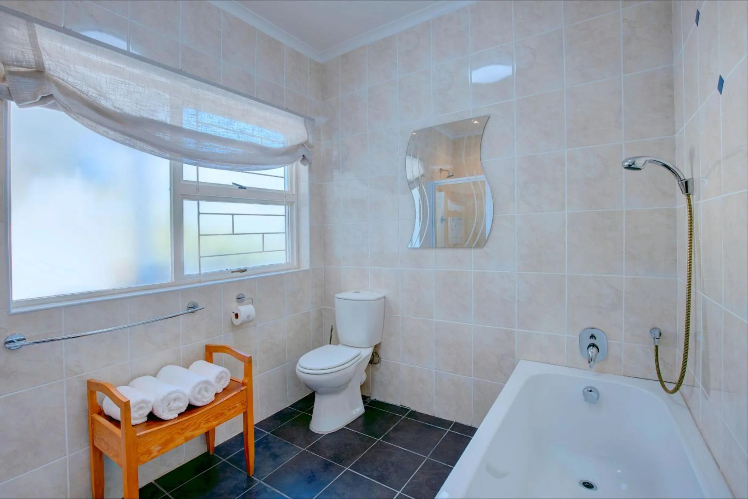 Toilet in Amour Guest House