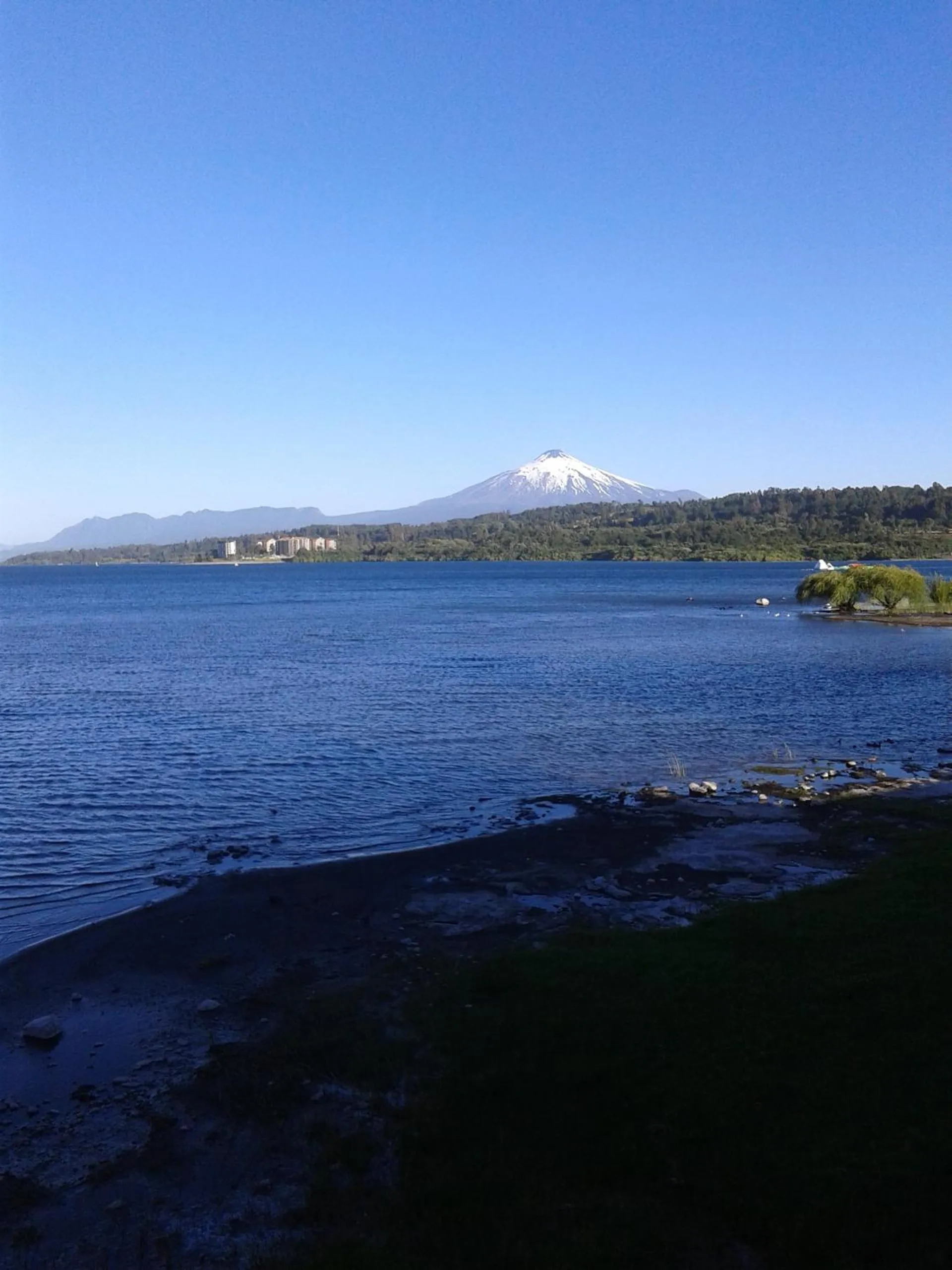 Lake view in Cabaña Camino al Volcán