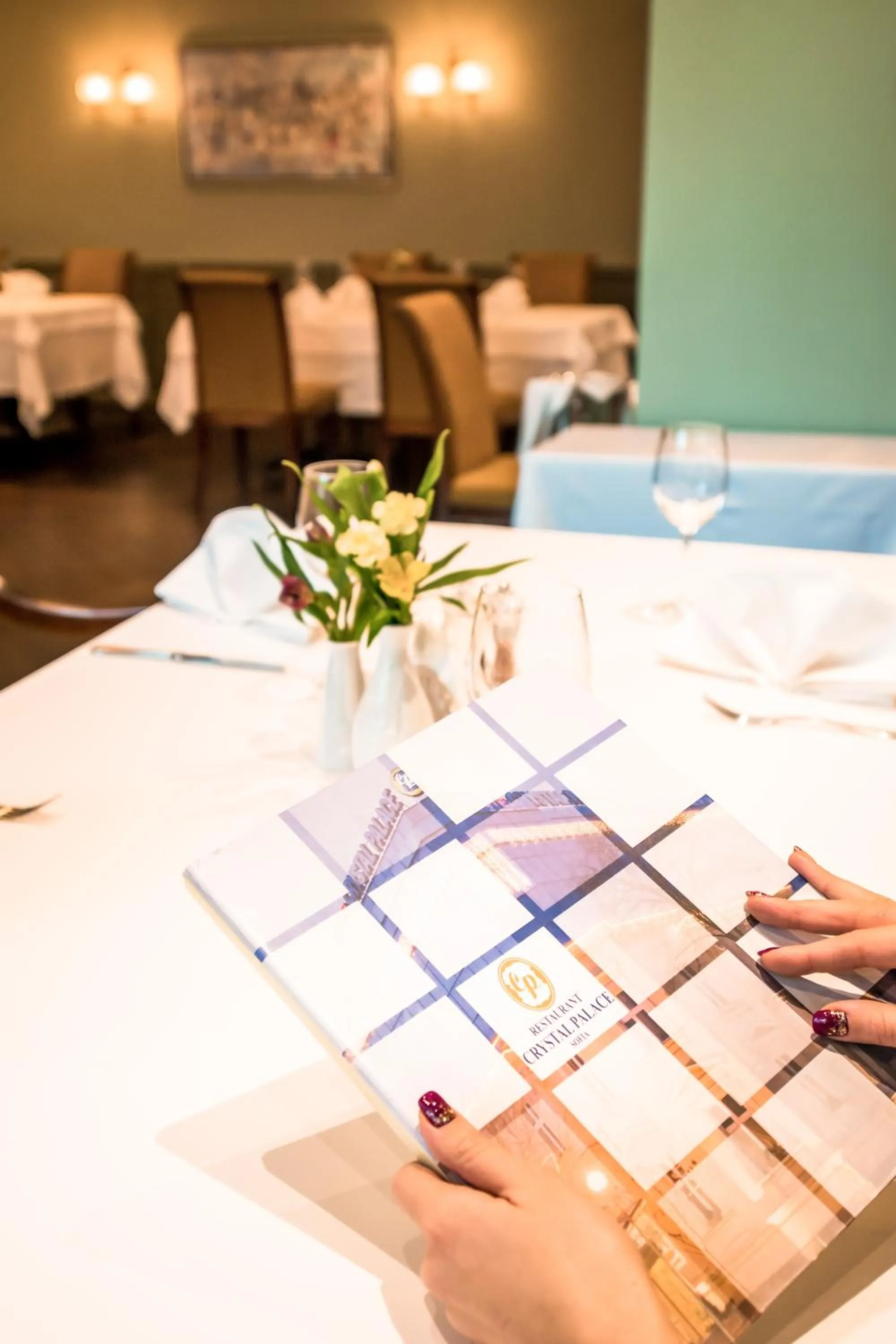 Restaurant/places to eat, Bed in Crystal Palace Boutique Hotel