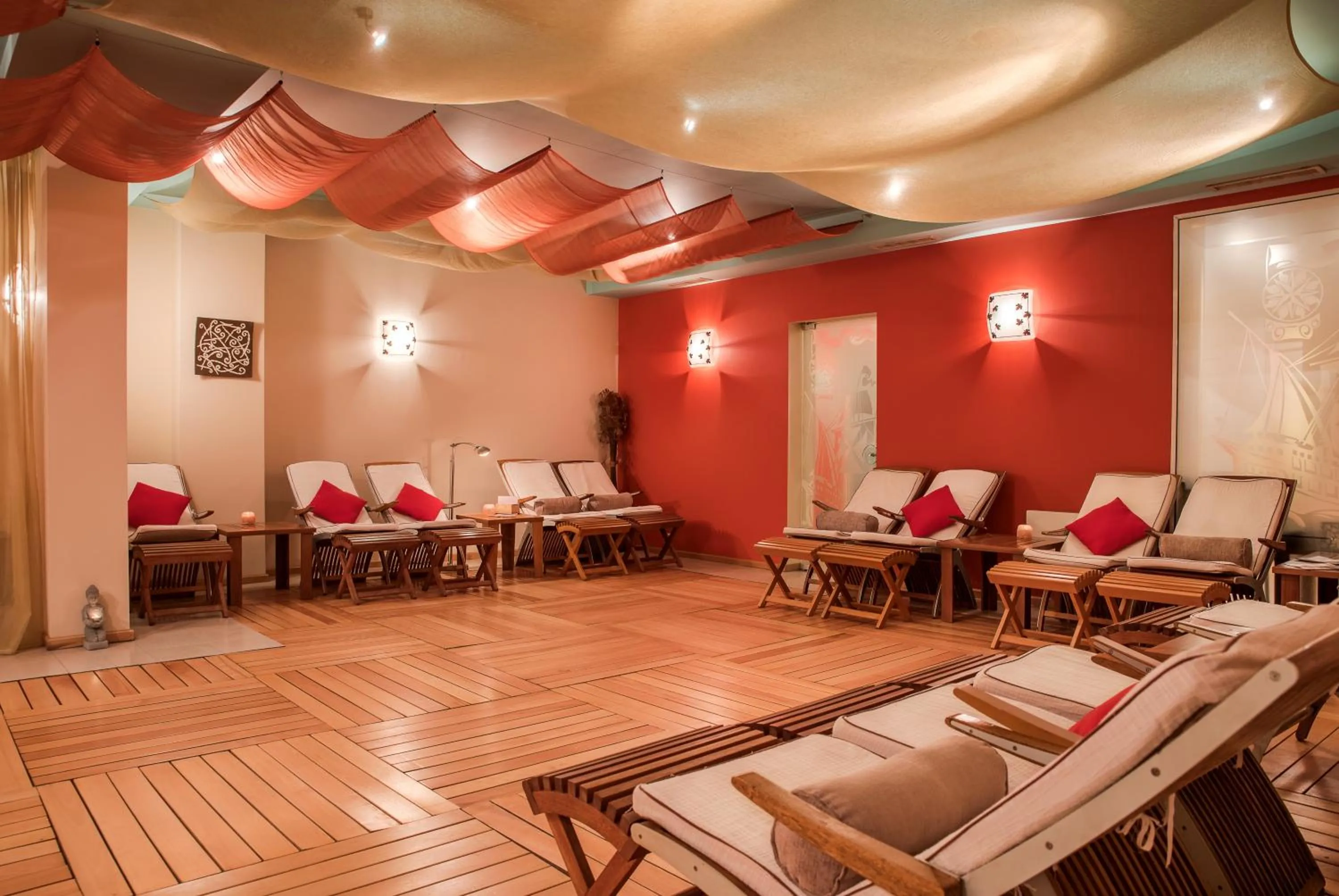 Spa and wellness centre/facilities in Crystal Palace Boutique Hotel