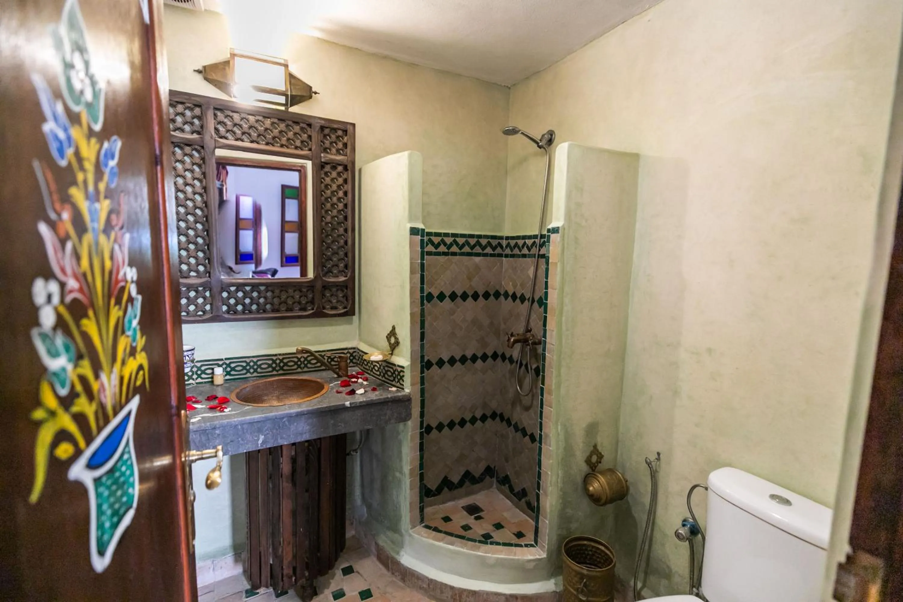 Bathroom in Riad Jardin Chrifa